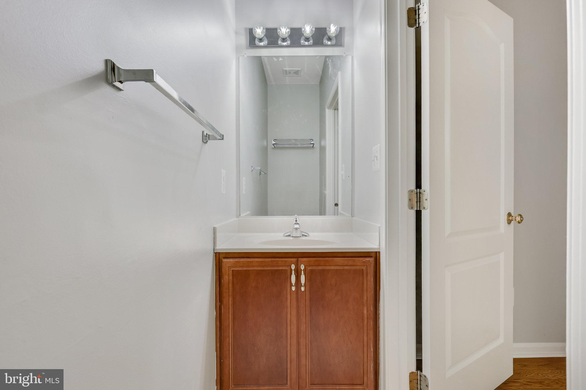 43724 Banshee Heights Ter