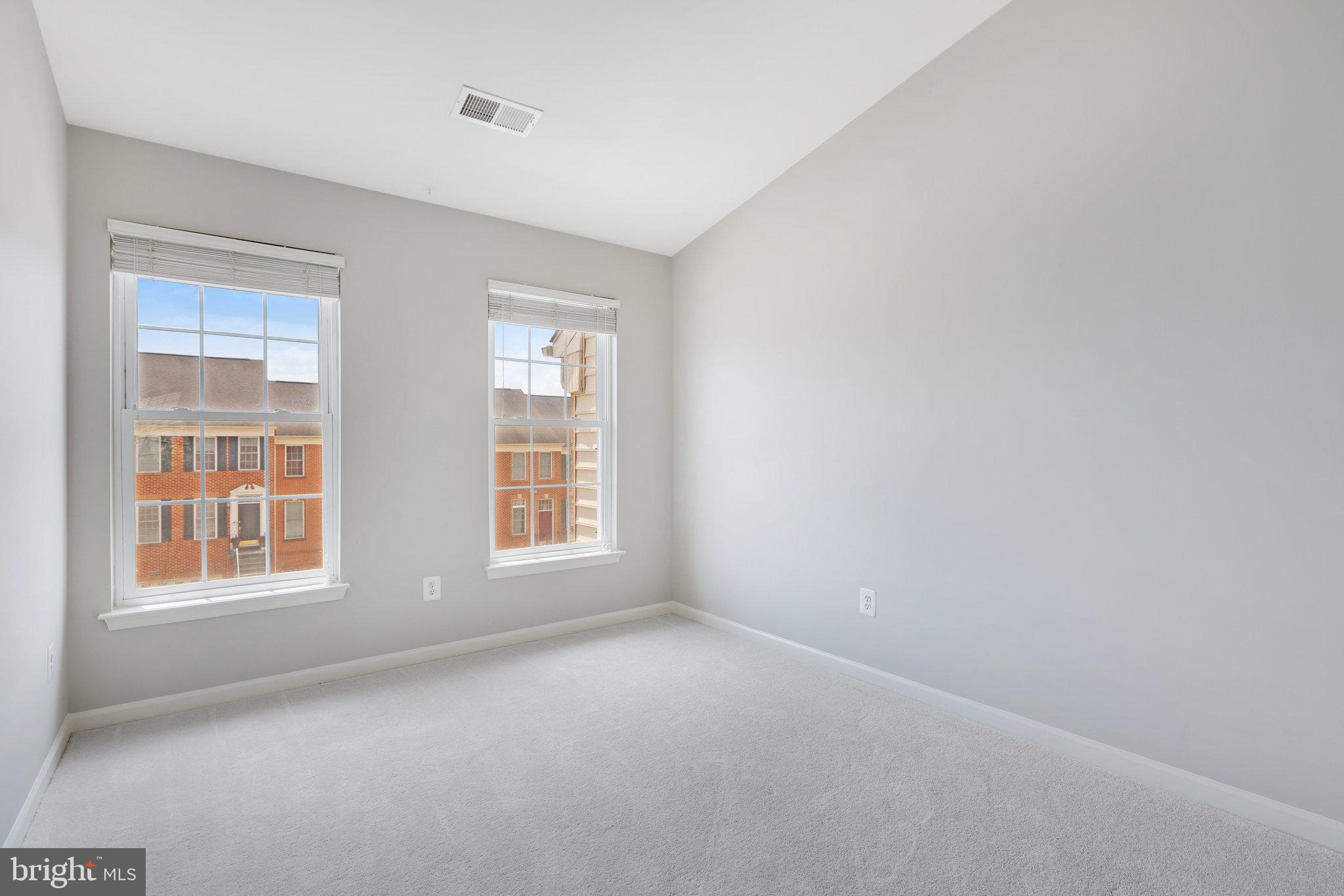 43724 Banshee Heights Ter
