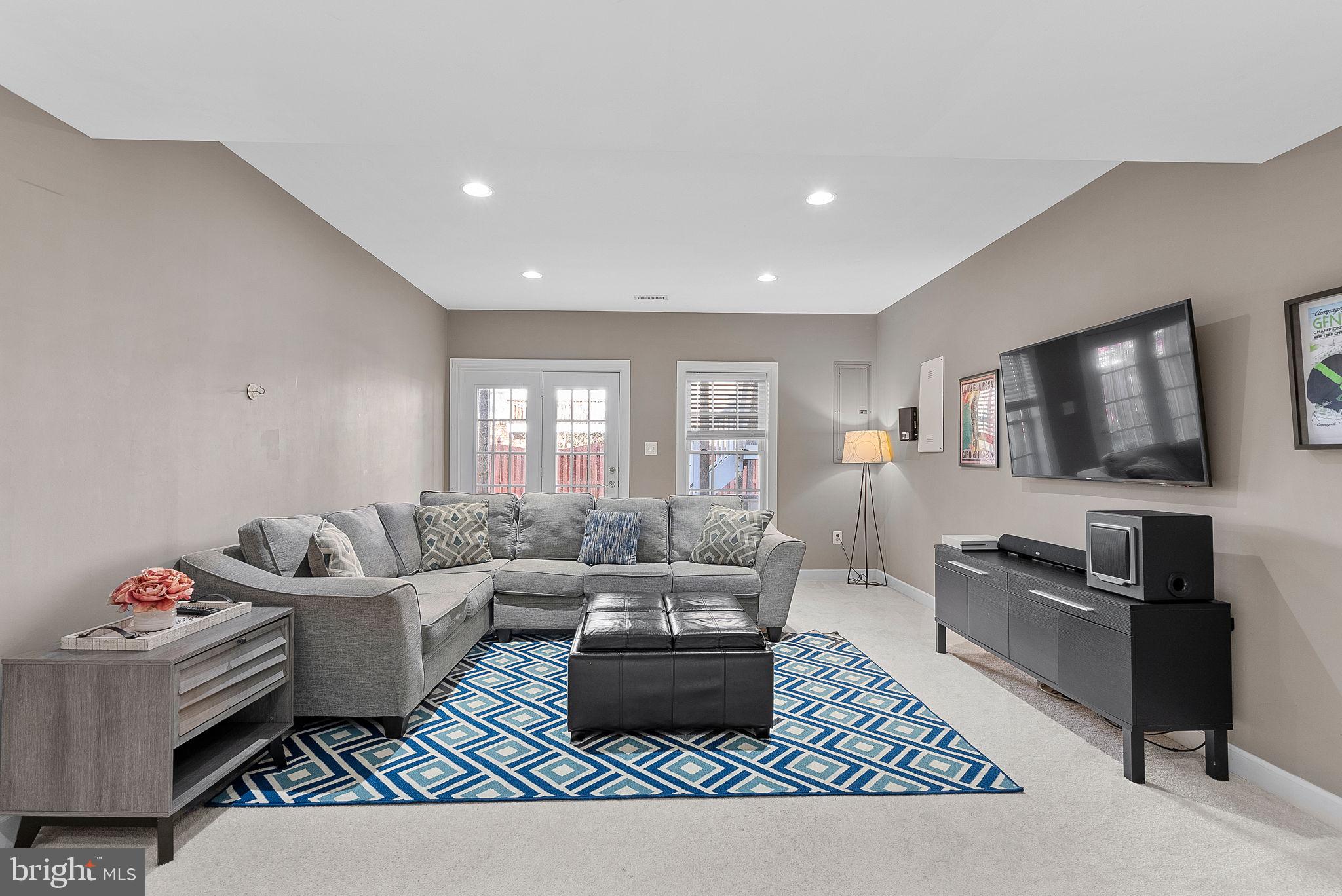 19214 Greystone Sq