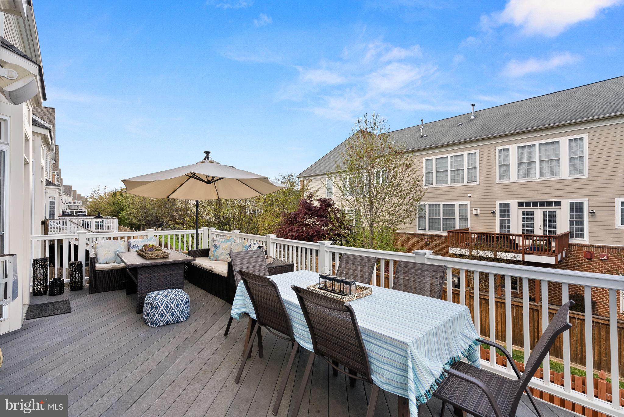 19214 Greystone Sq