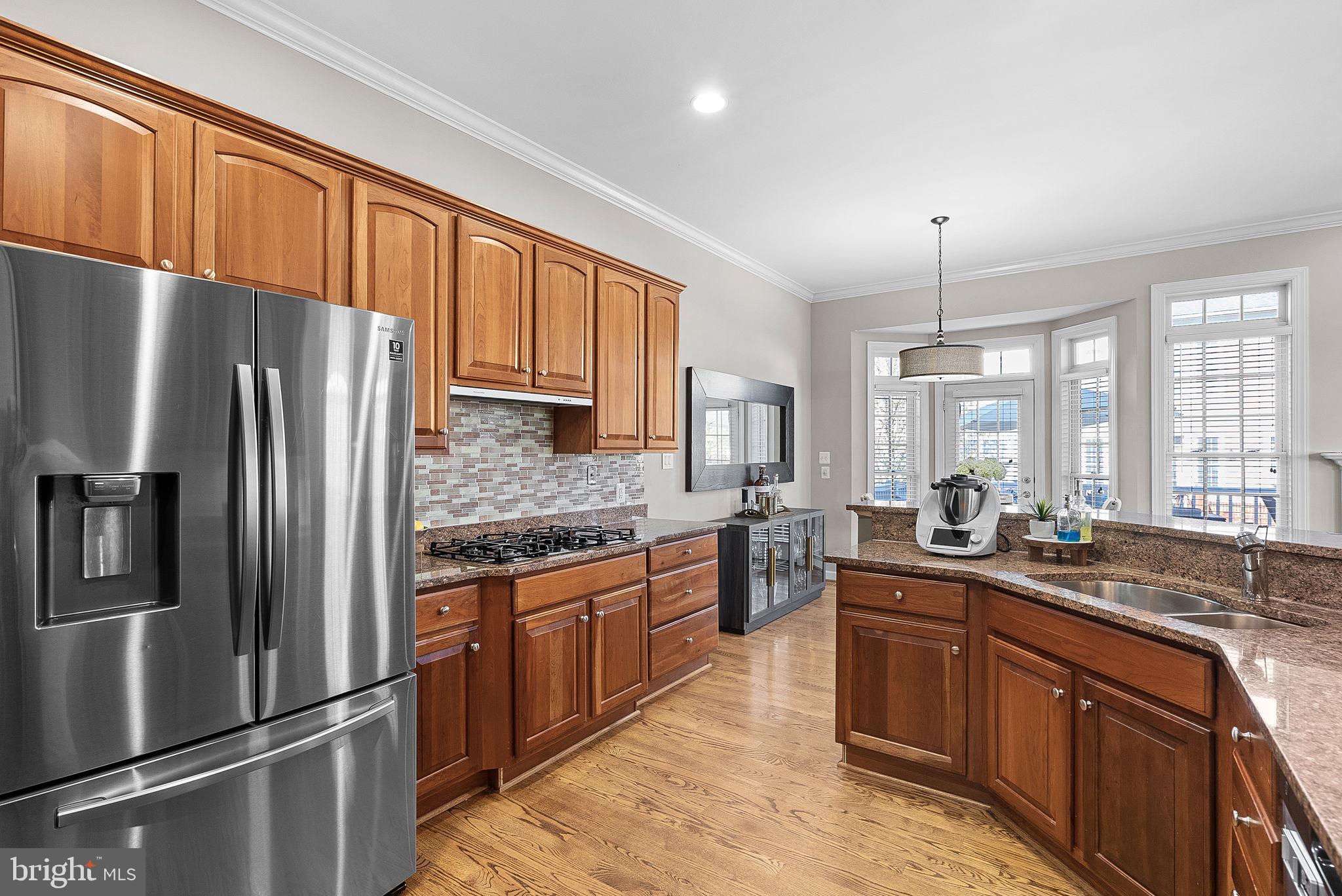 19214 Greystone Sq