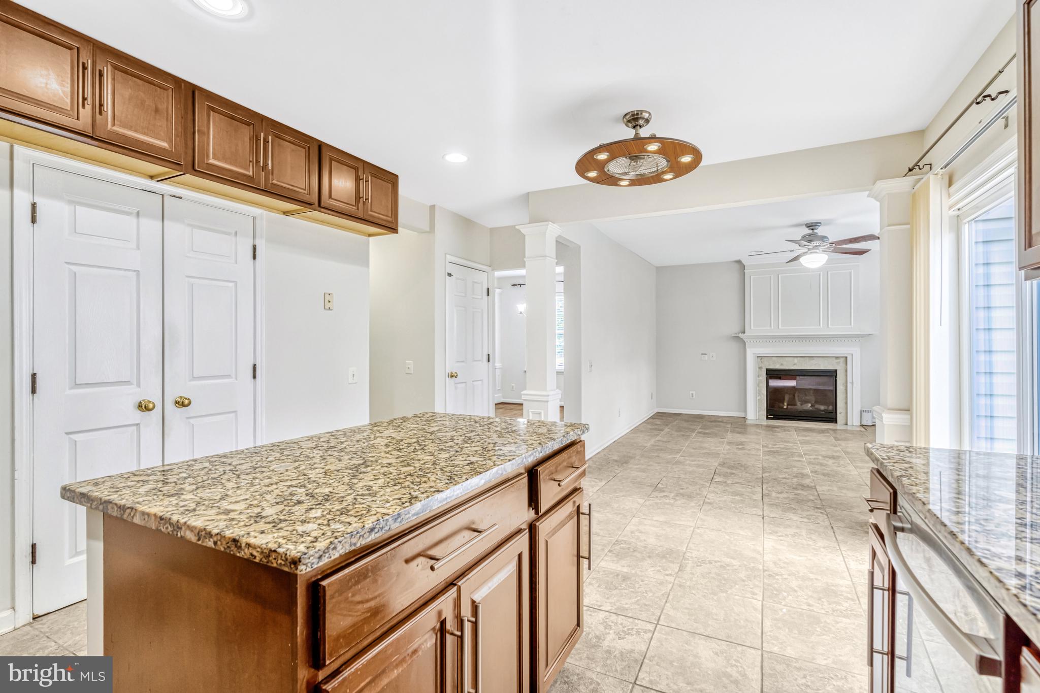 21724 Regents Park Cir
