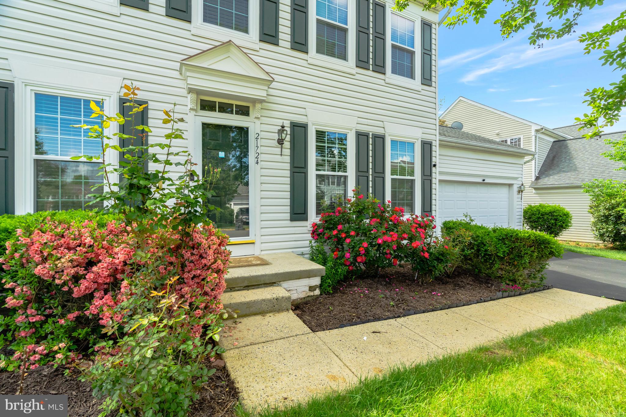 21724 Regents Park Cir