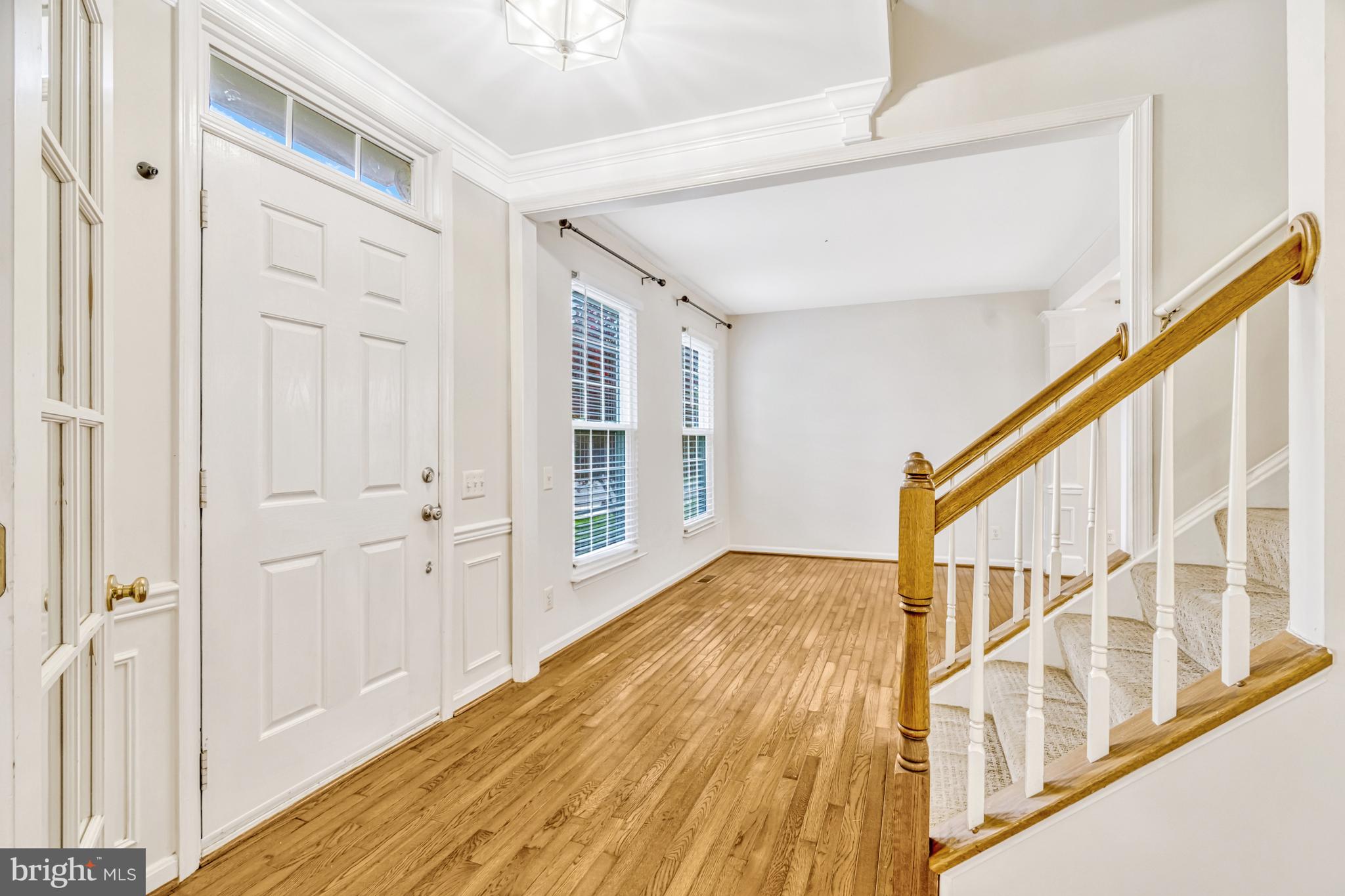 21724 Regents Park Cir