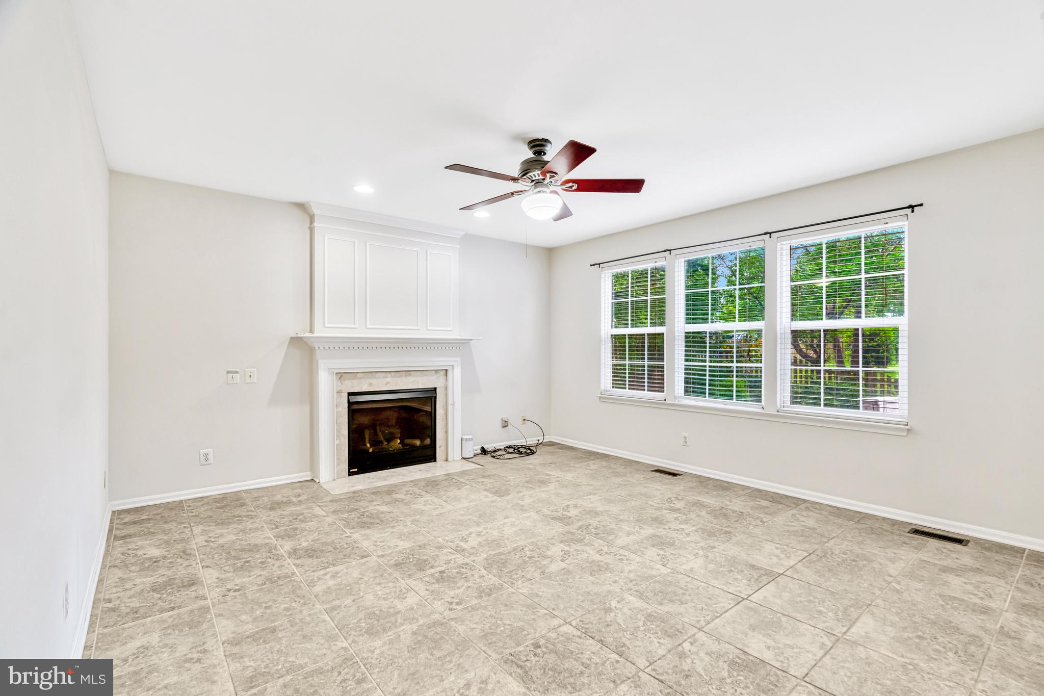 21724 Regents Park Cir