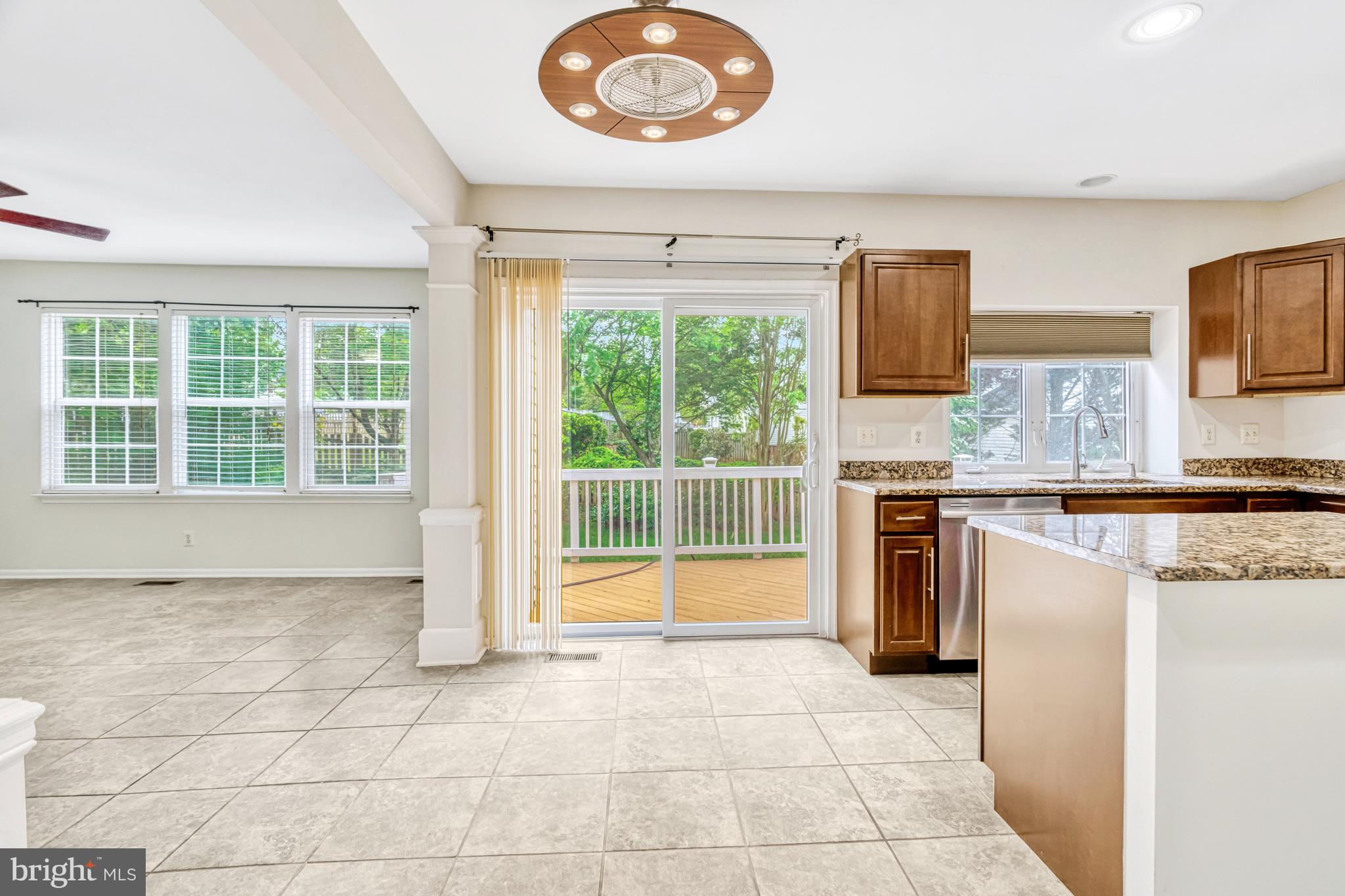 21724 Regents Park Cir