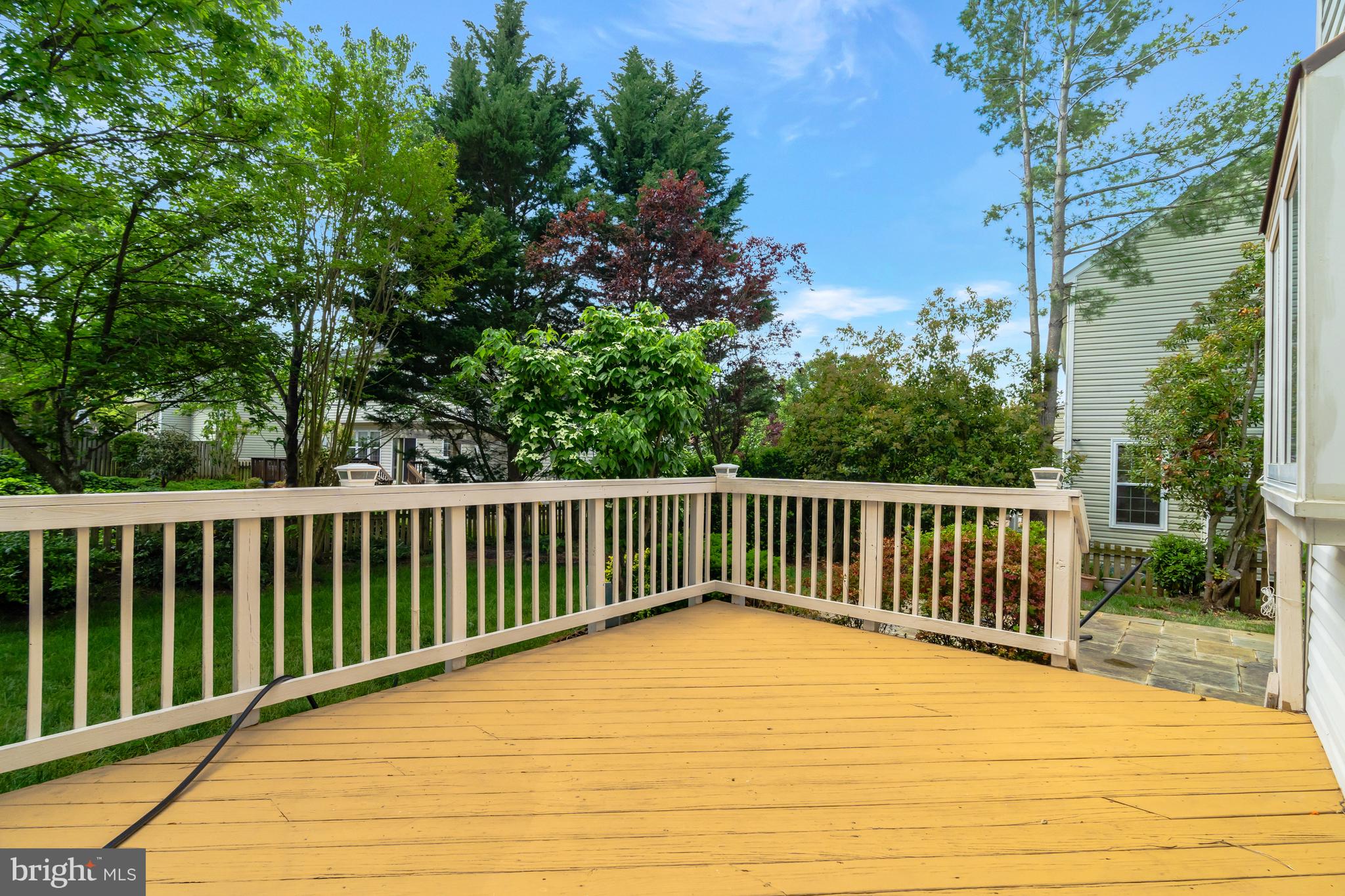 21724 Regents Park Cir