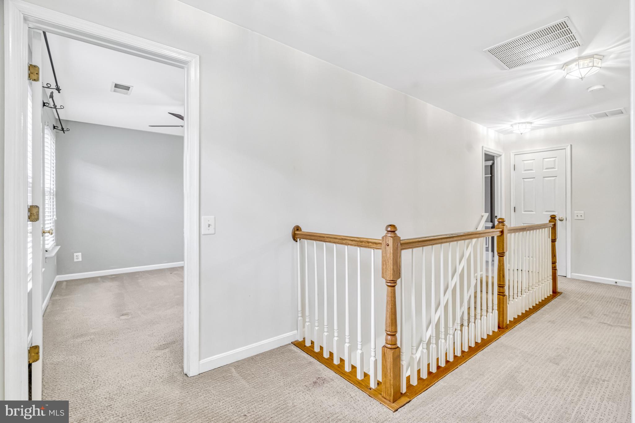 21724 Regents Park Cir