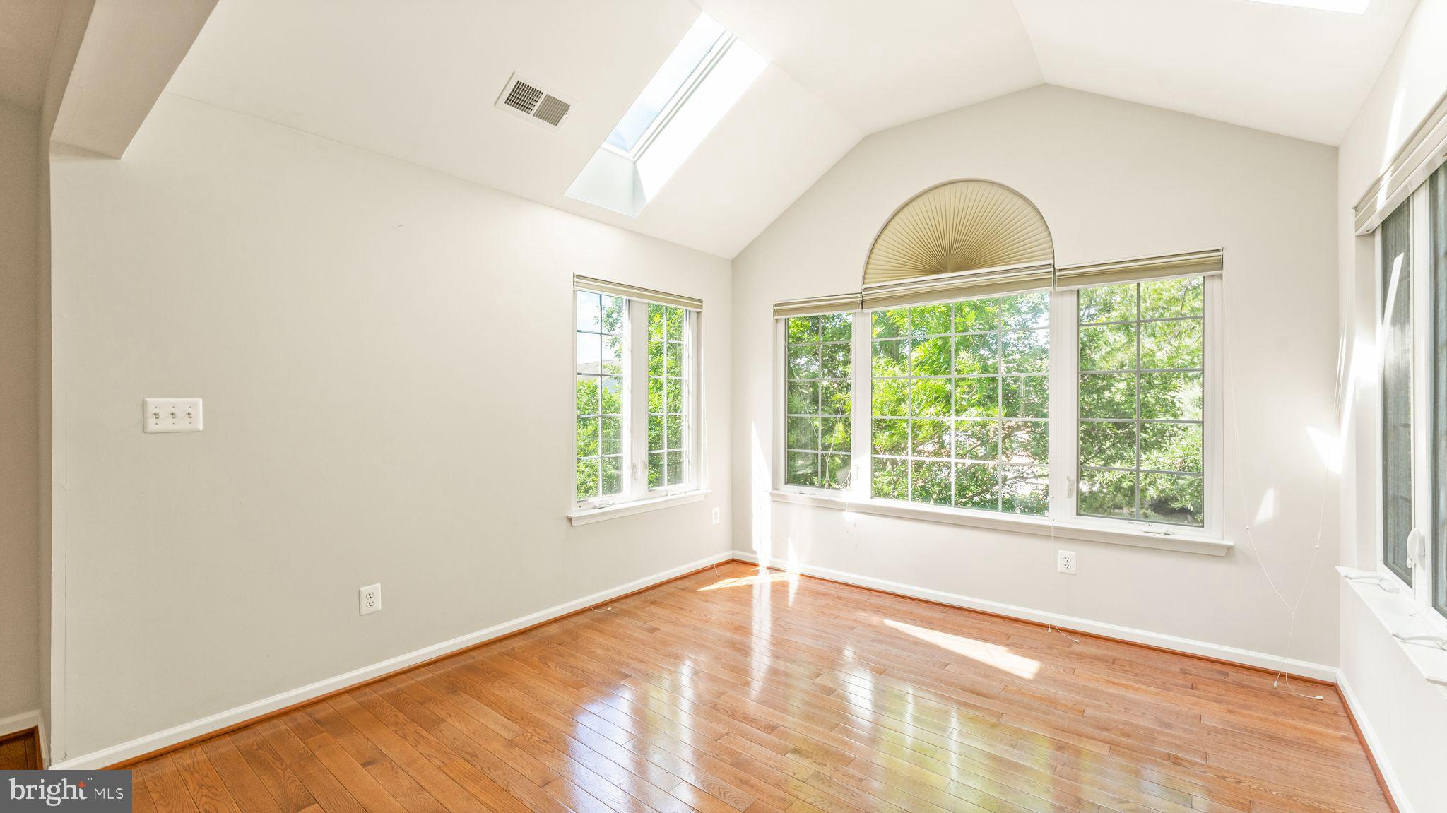 219 Grassy Ridge Ter