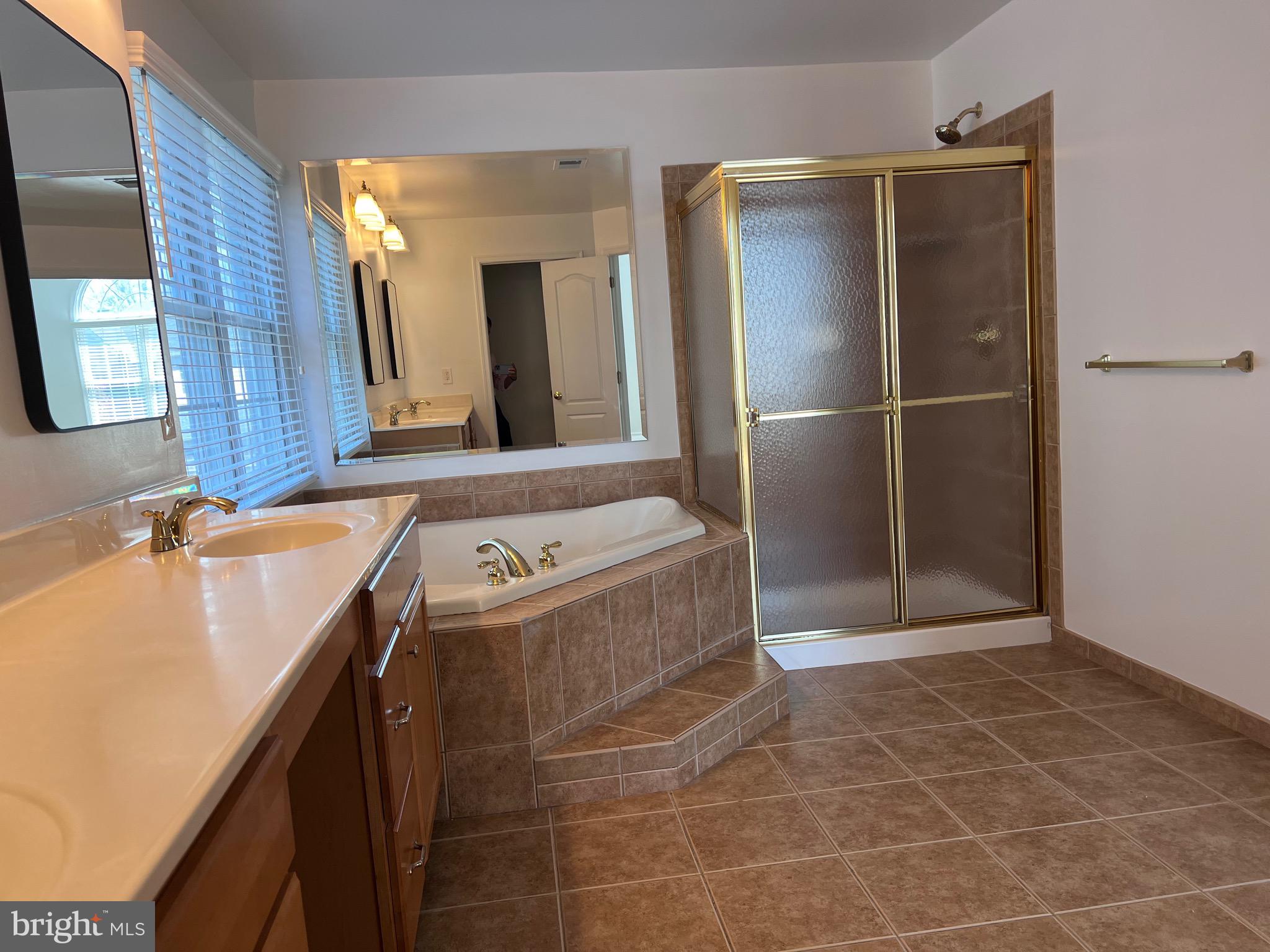 42464 Unicorn Dr