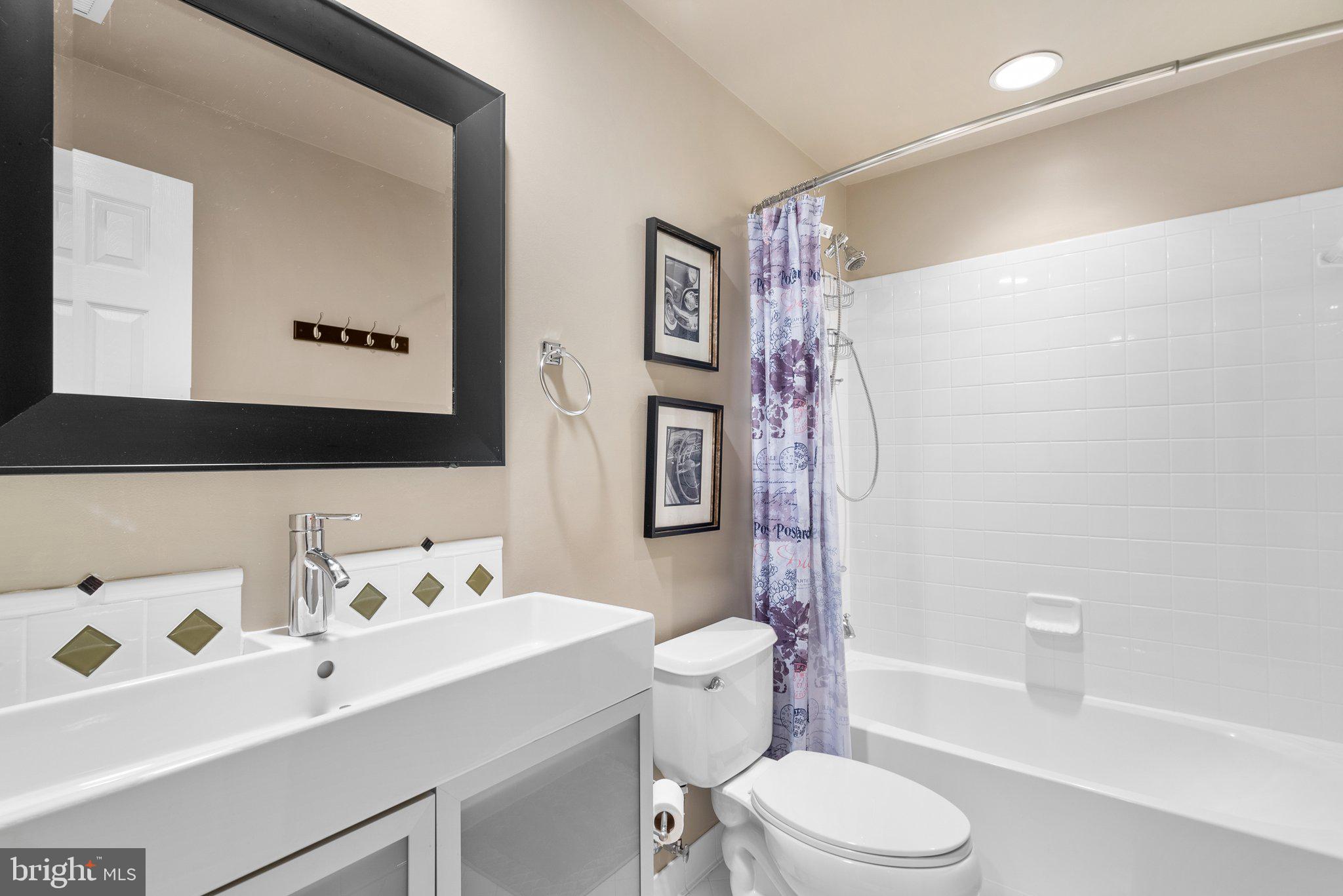 43316 Jerpoint Ct