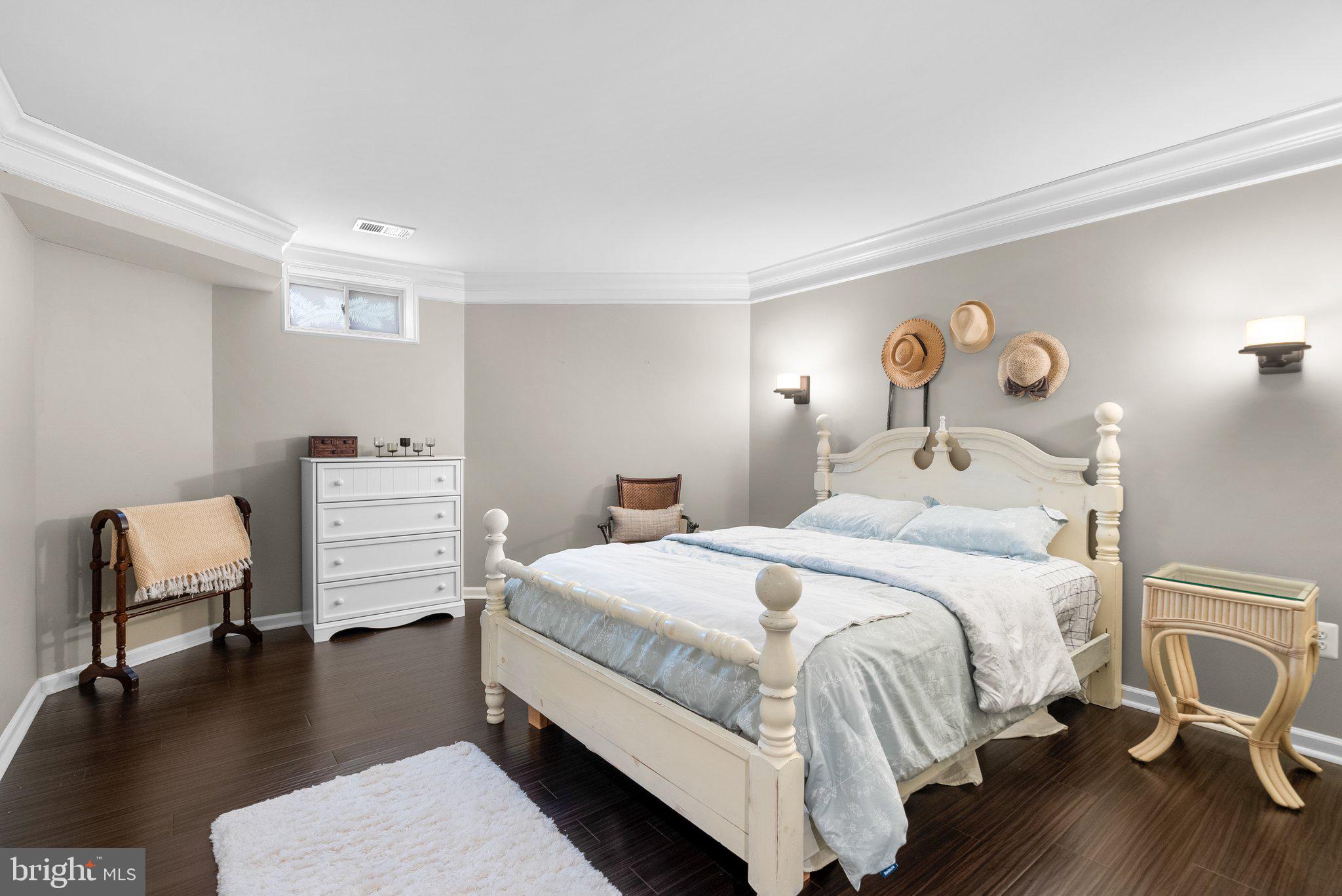 43316 Jerpoint Ct