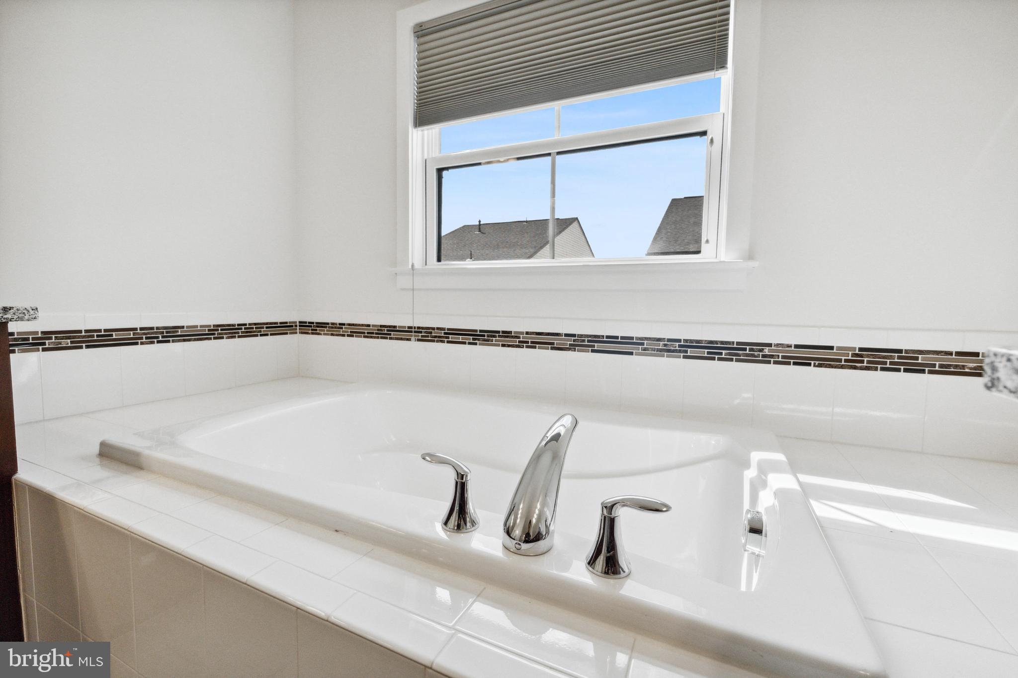 42293 Belgrave Gardens