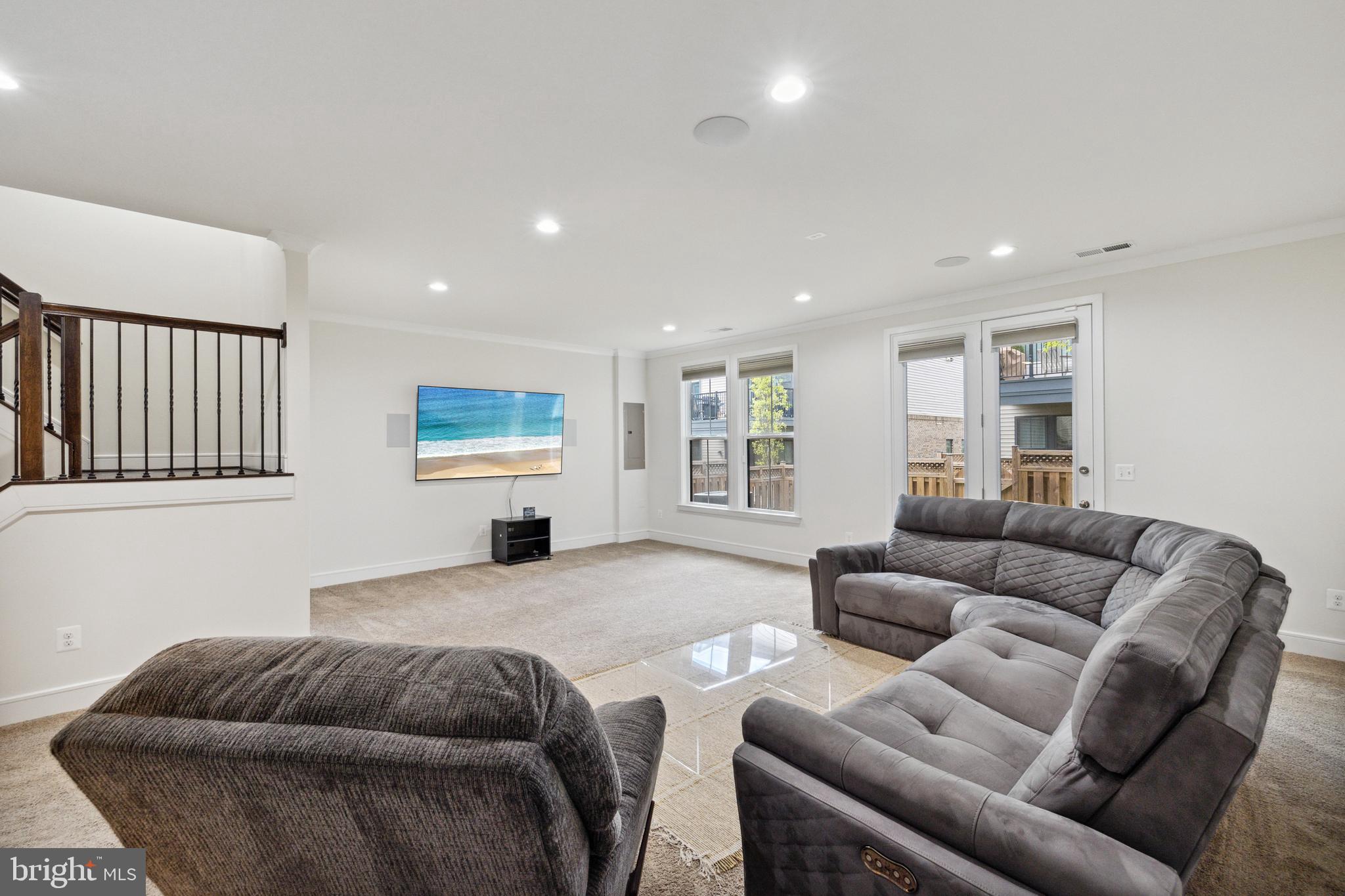 42293 Belgrave Gardens