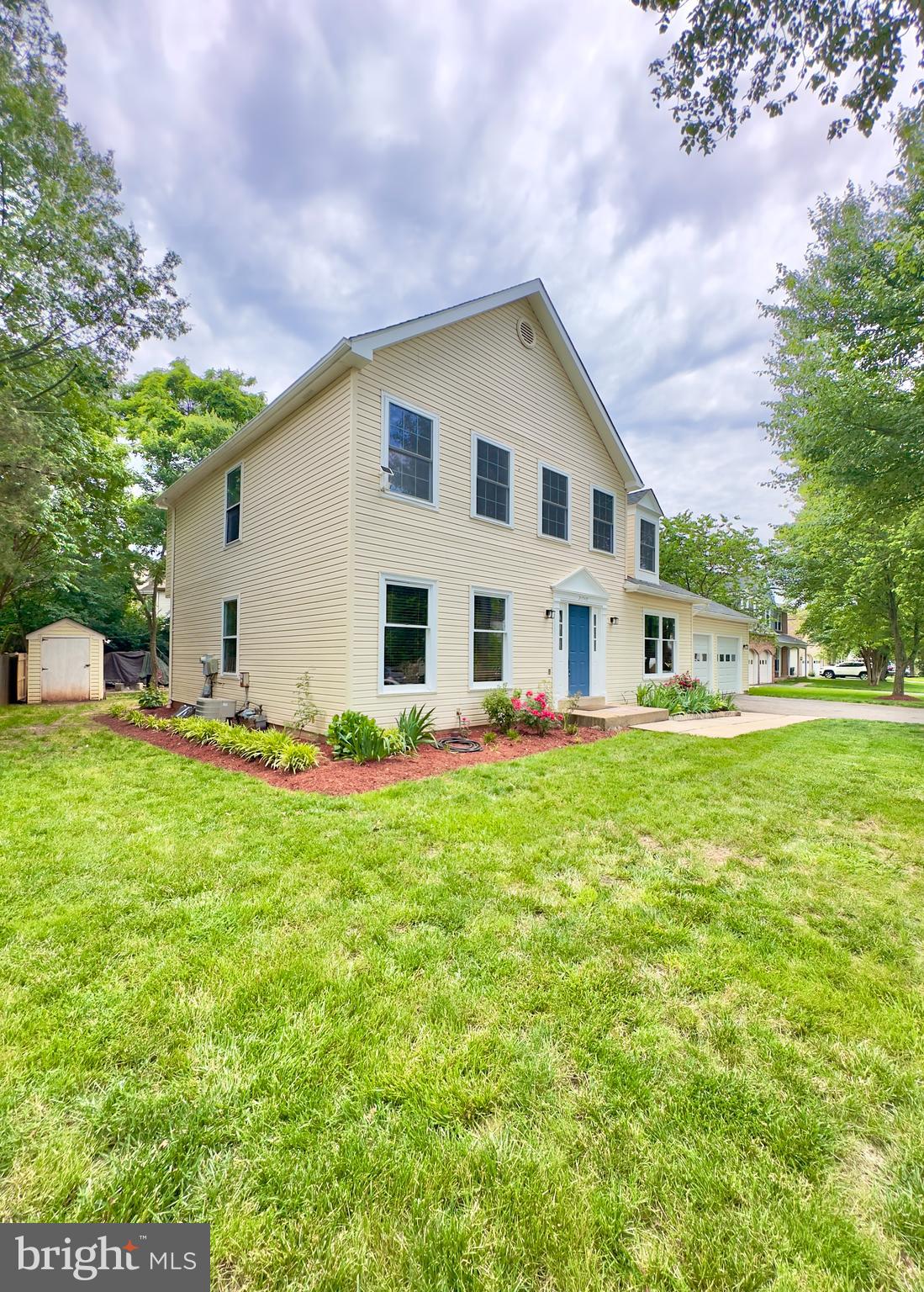 21748 Pinewood Ct