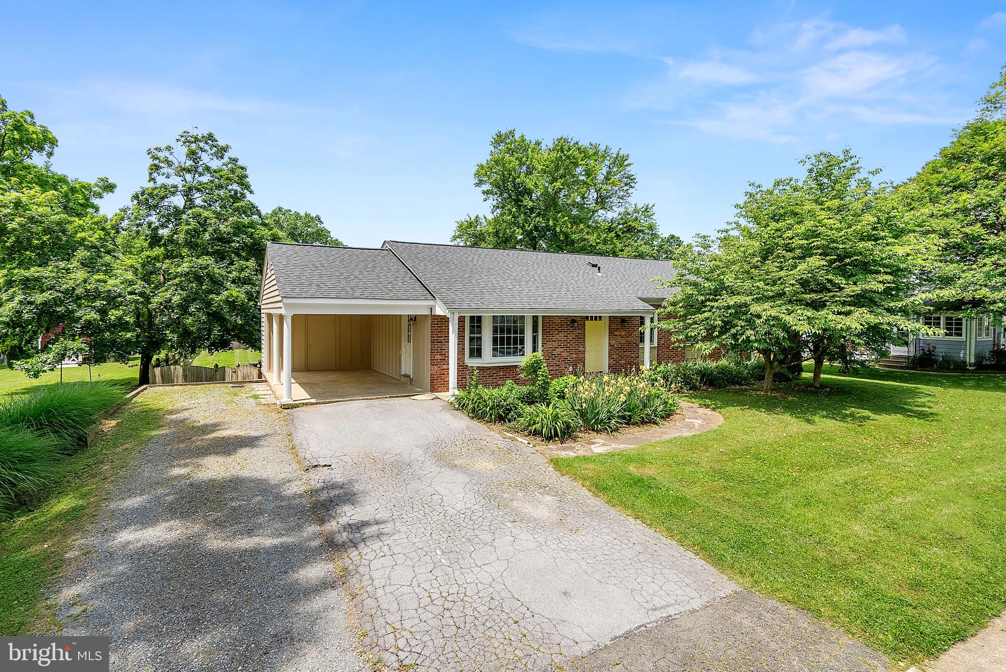 311 S Orchard Dr