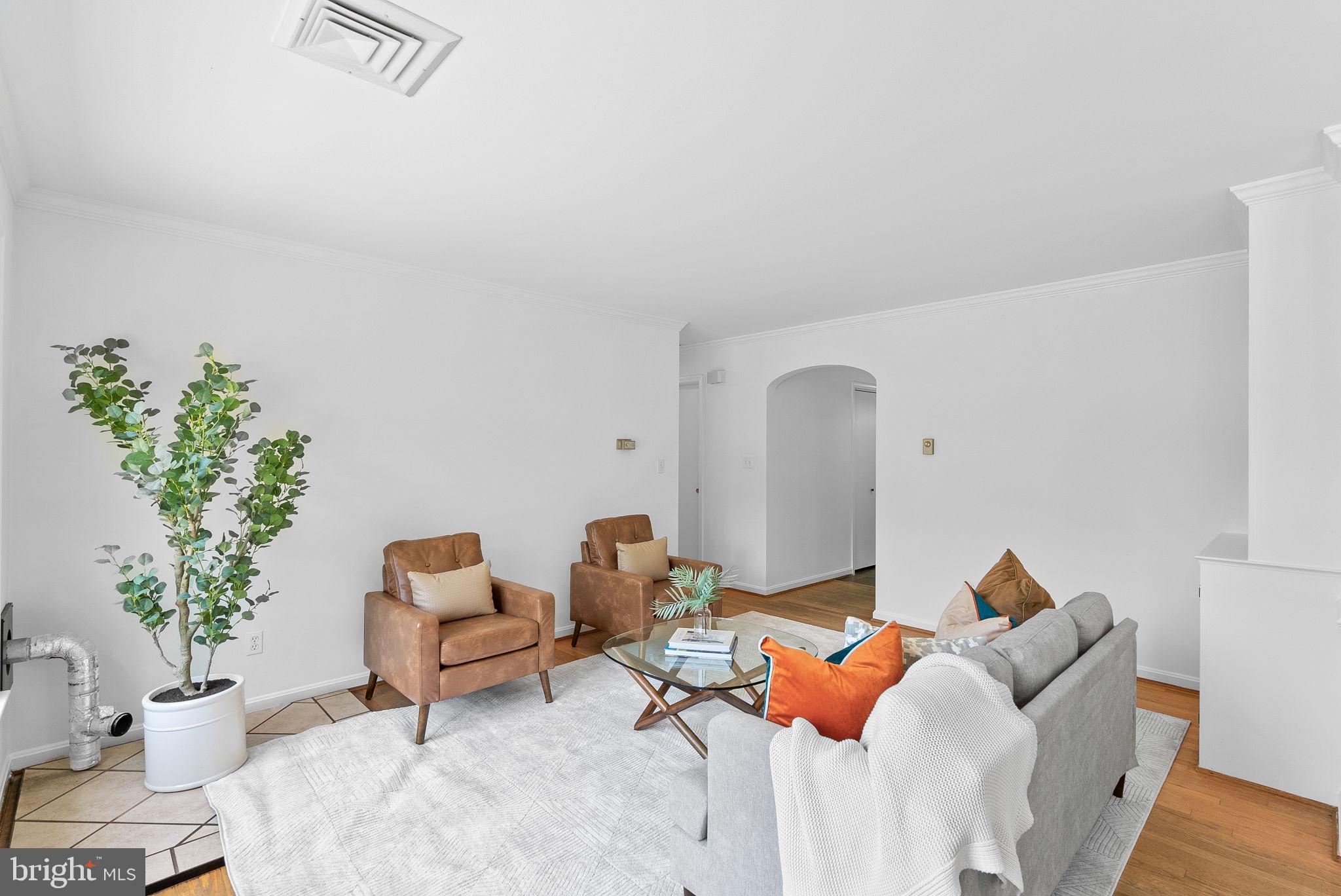 311 S Orchard Dr