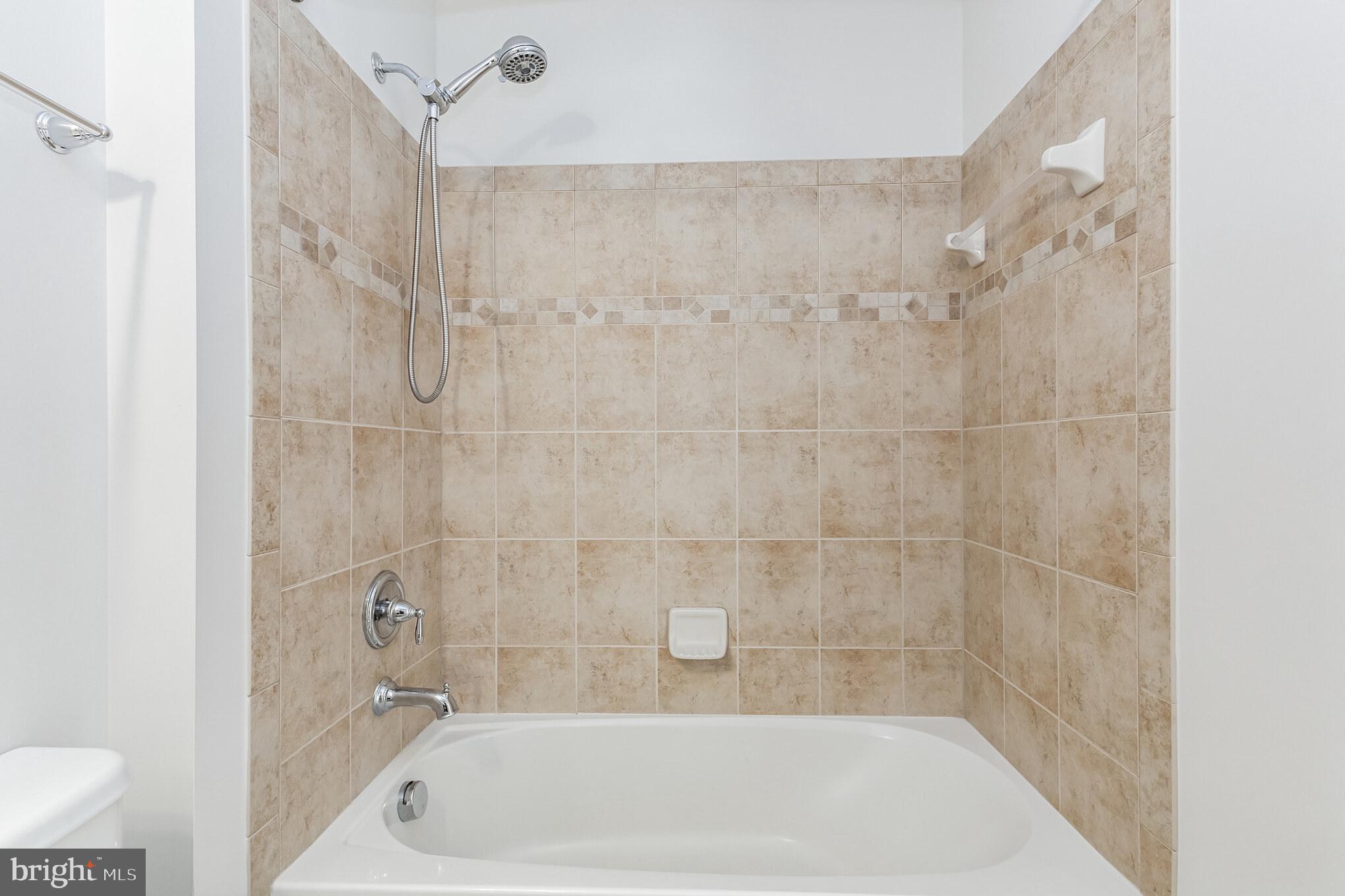 42187 Shorecrest Ter