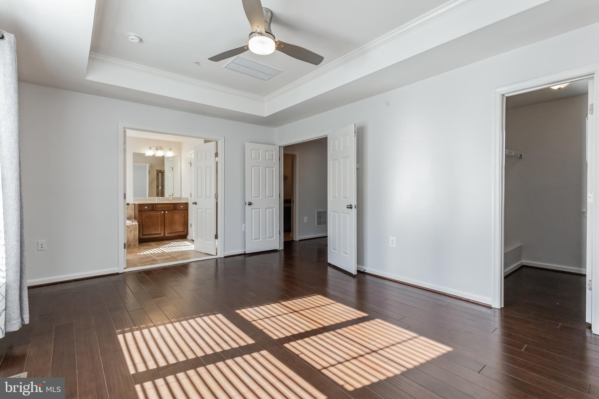 42187 Shorecrest Ter