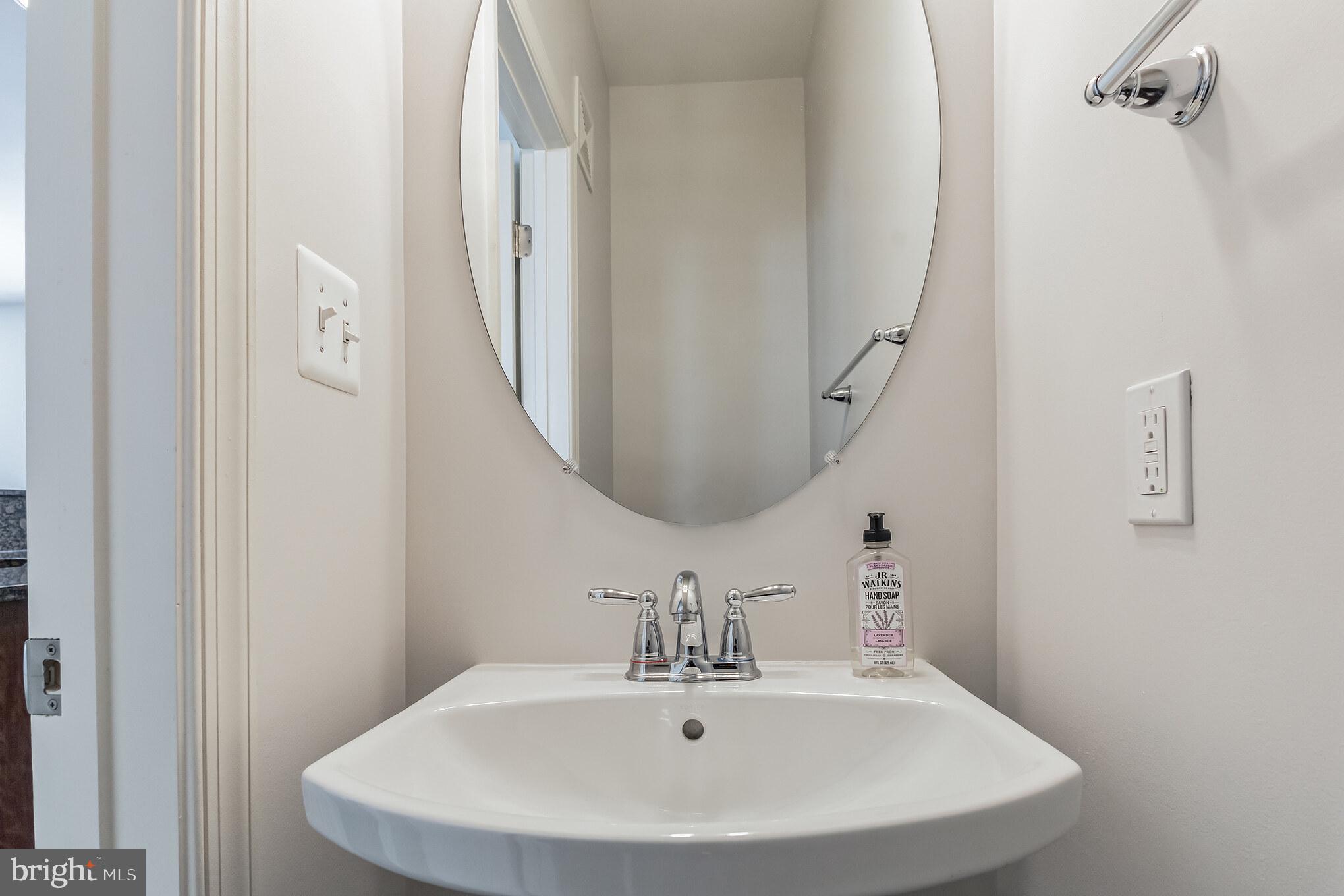 42187 Shorecrest Ter