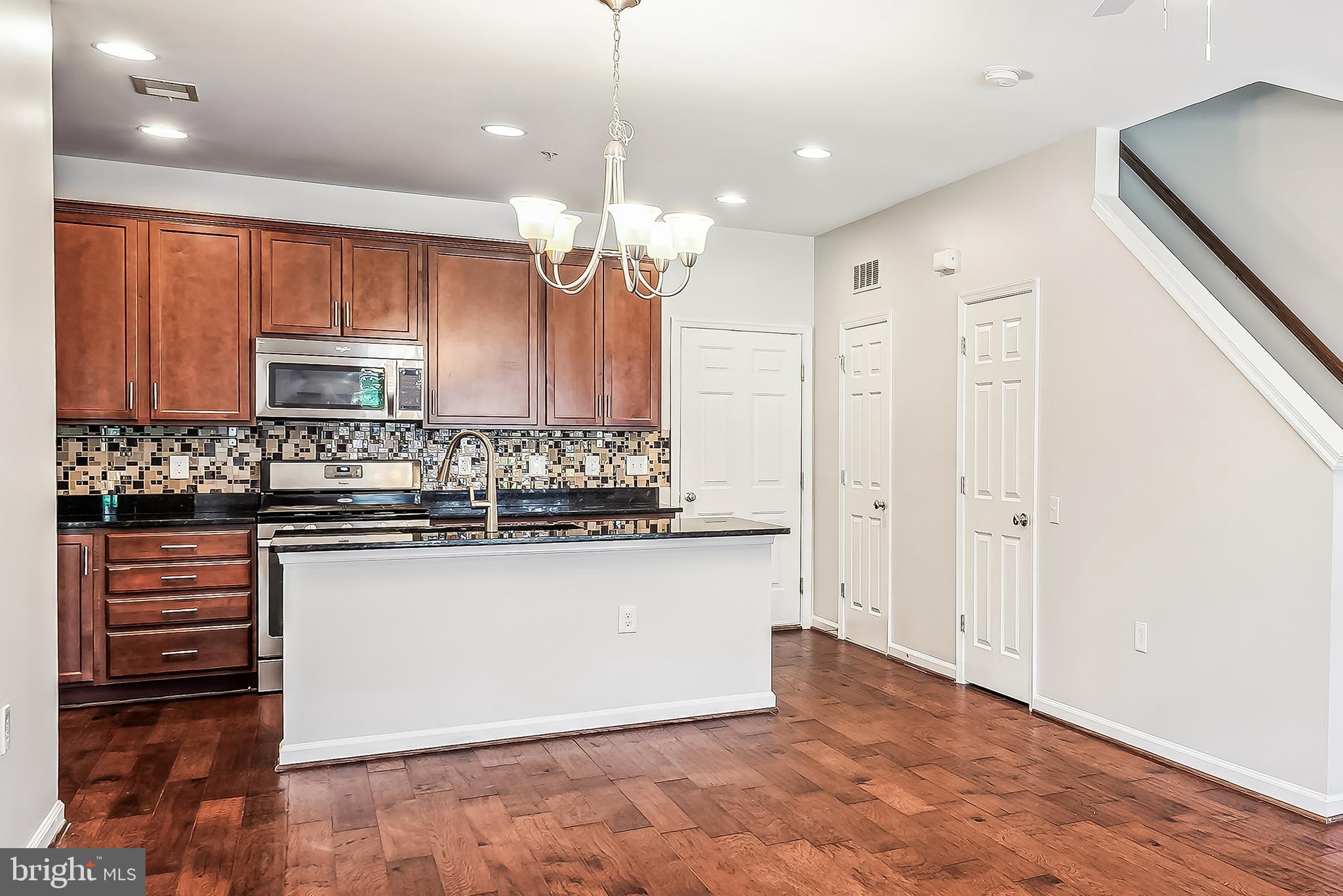 20602 Maitland Ter
