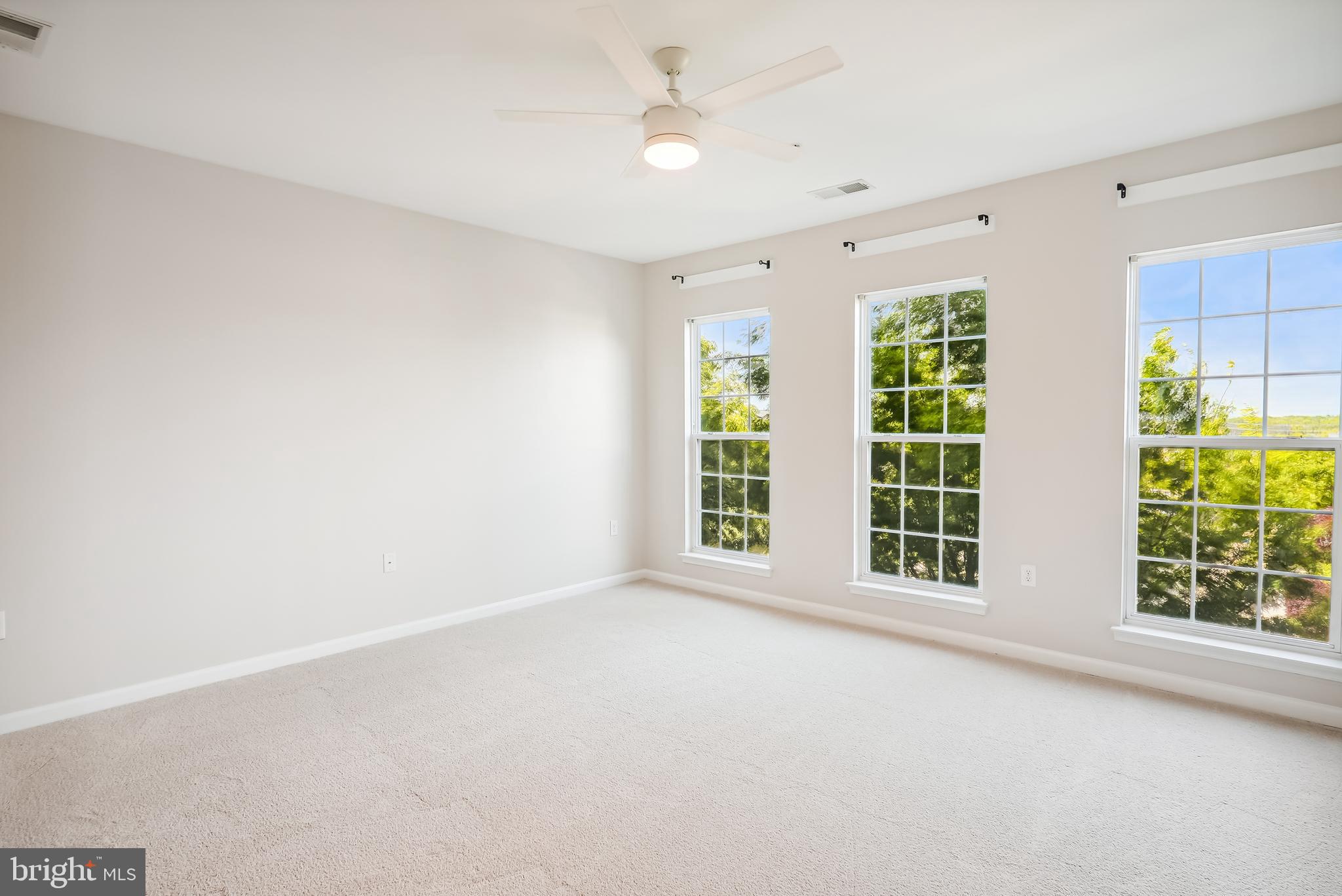 20602 Maitland Ter