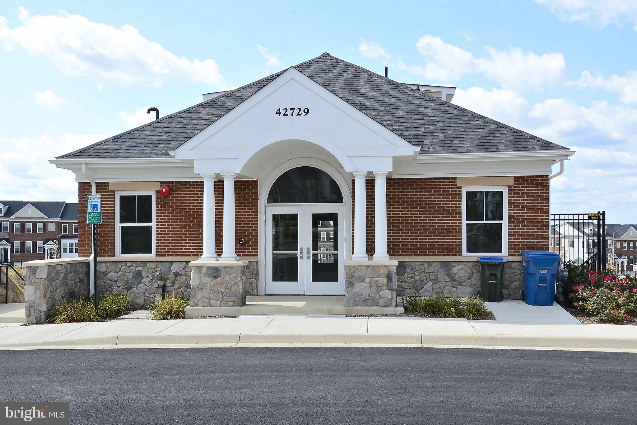 20602 Maitland Ter