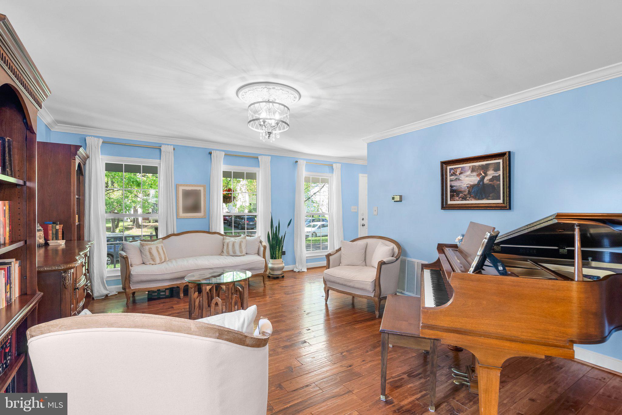 13 Newland Ct
