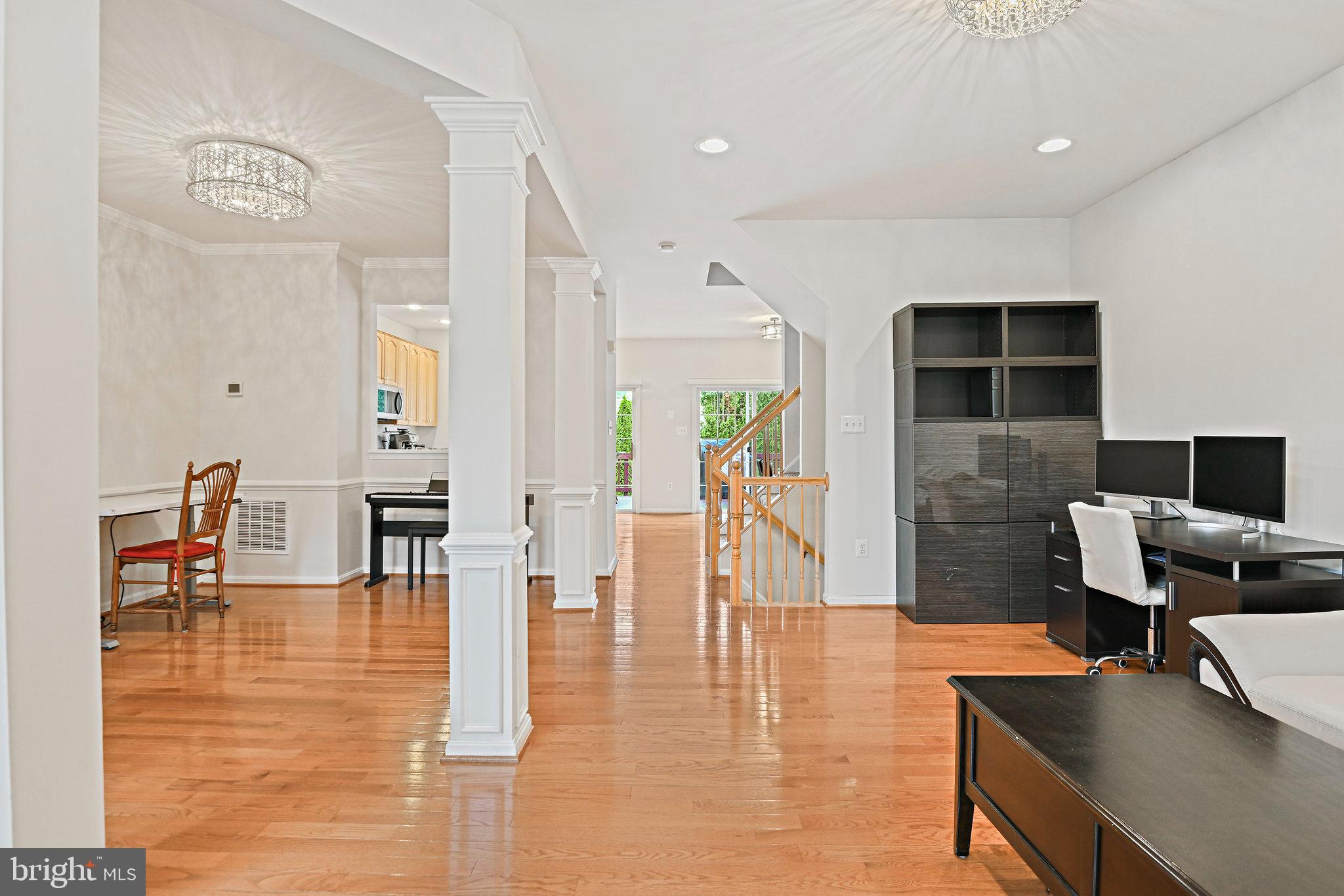 20734 Hollow Falls Ter