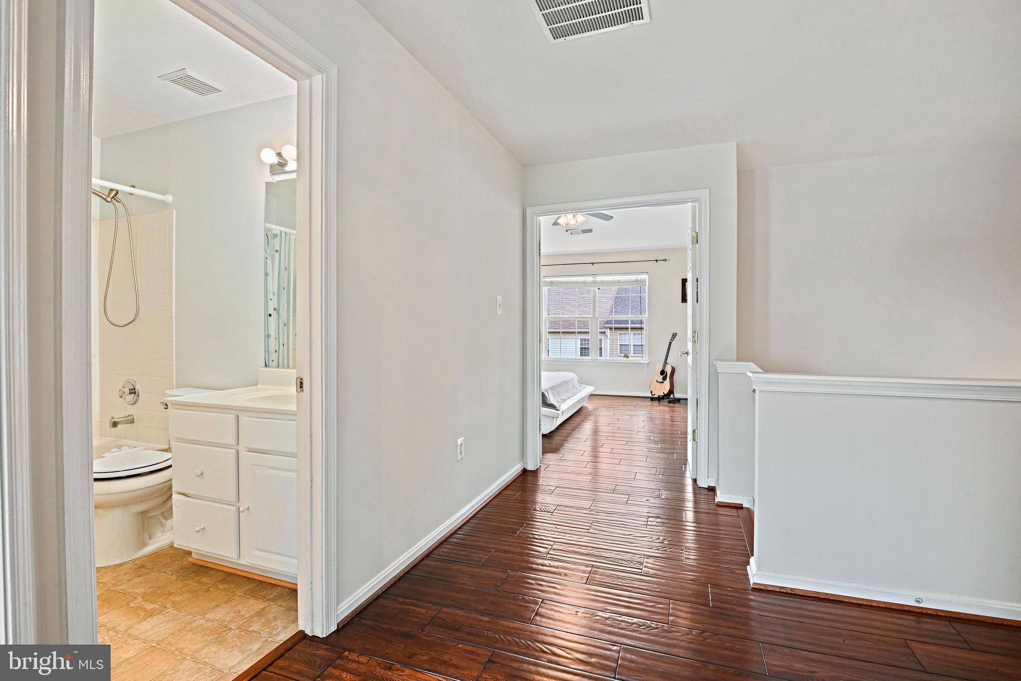 20734 Hollow Falls Ter
