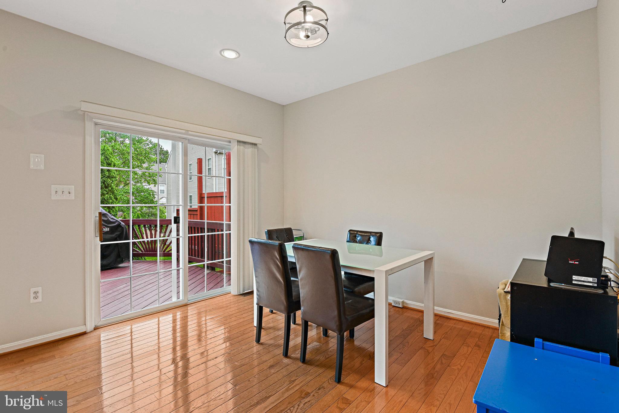 20734 Hollow Falls Ter