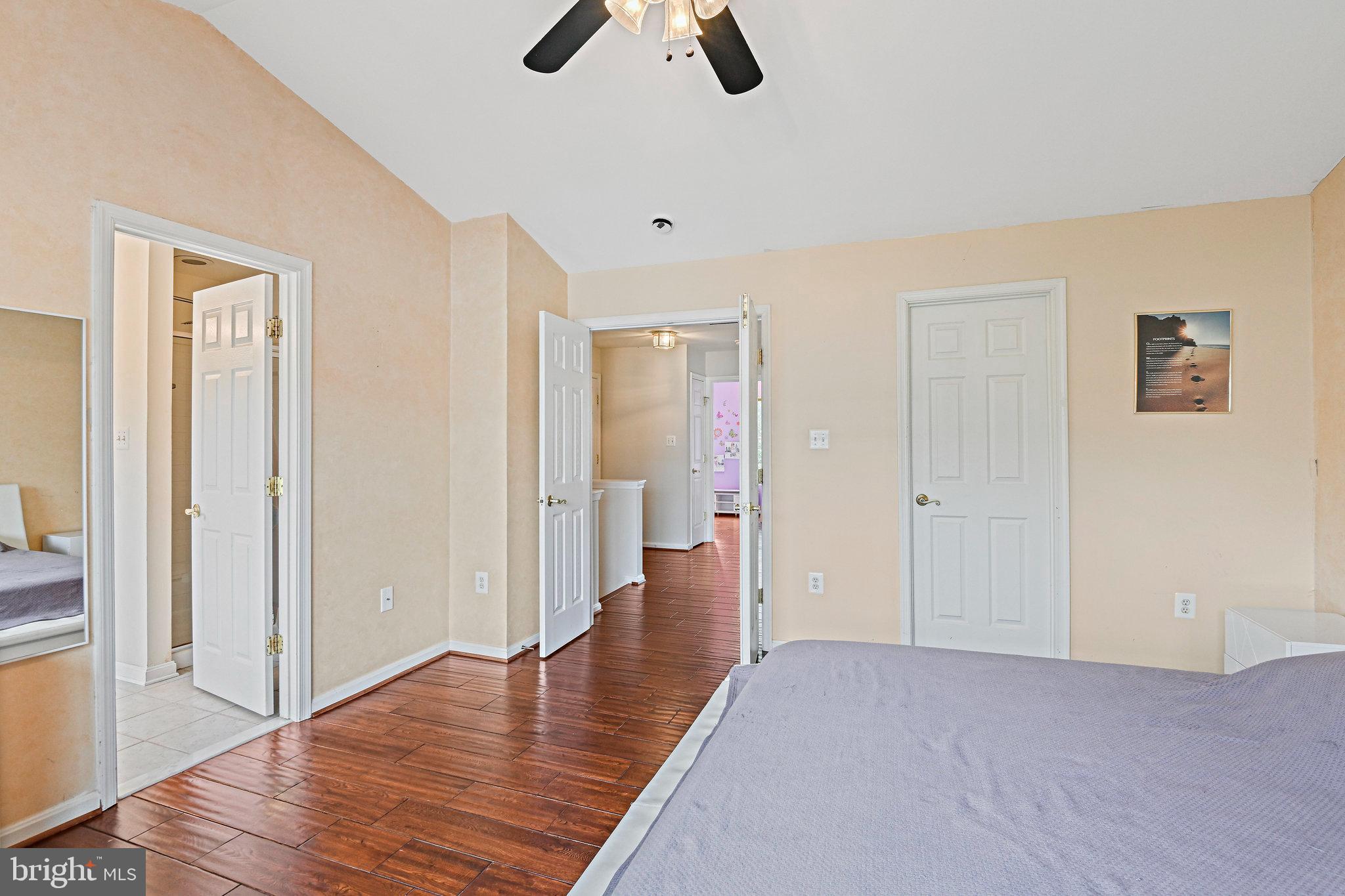 20734 Hollow Falls Ter