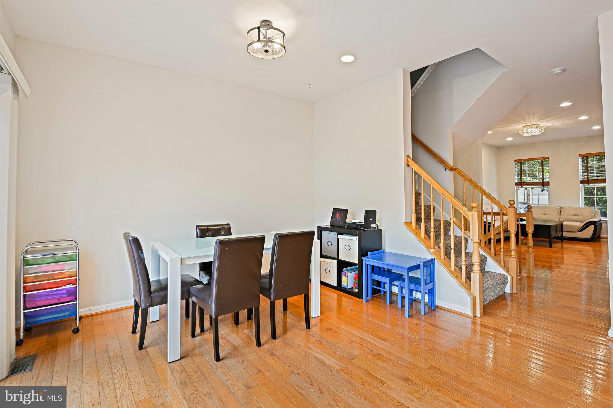 20734 Hollow Falls Ter
