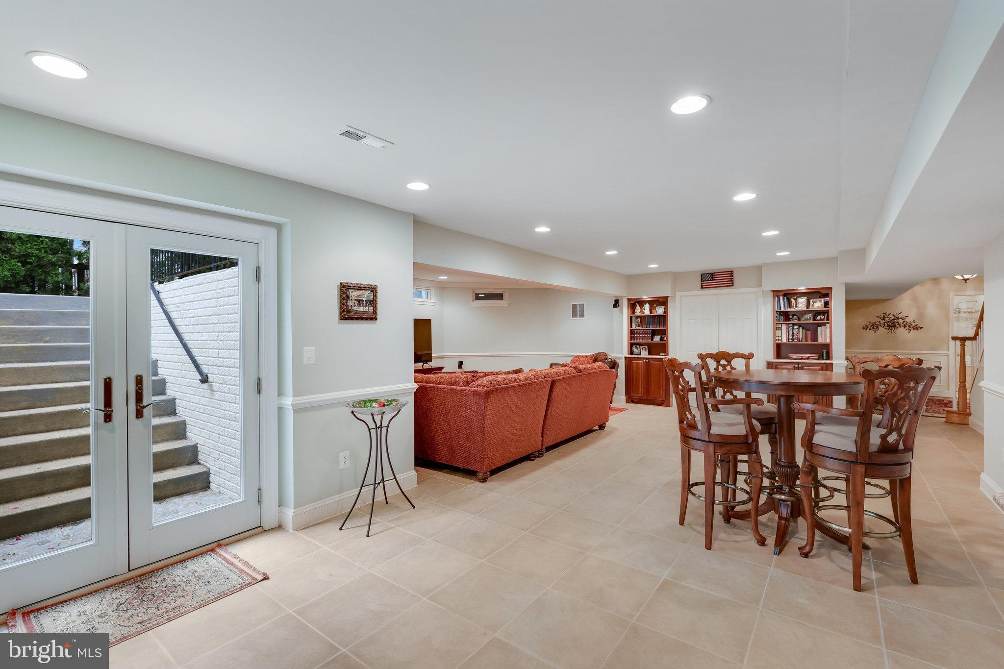 43392 Covent Garden Dr