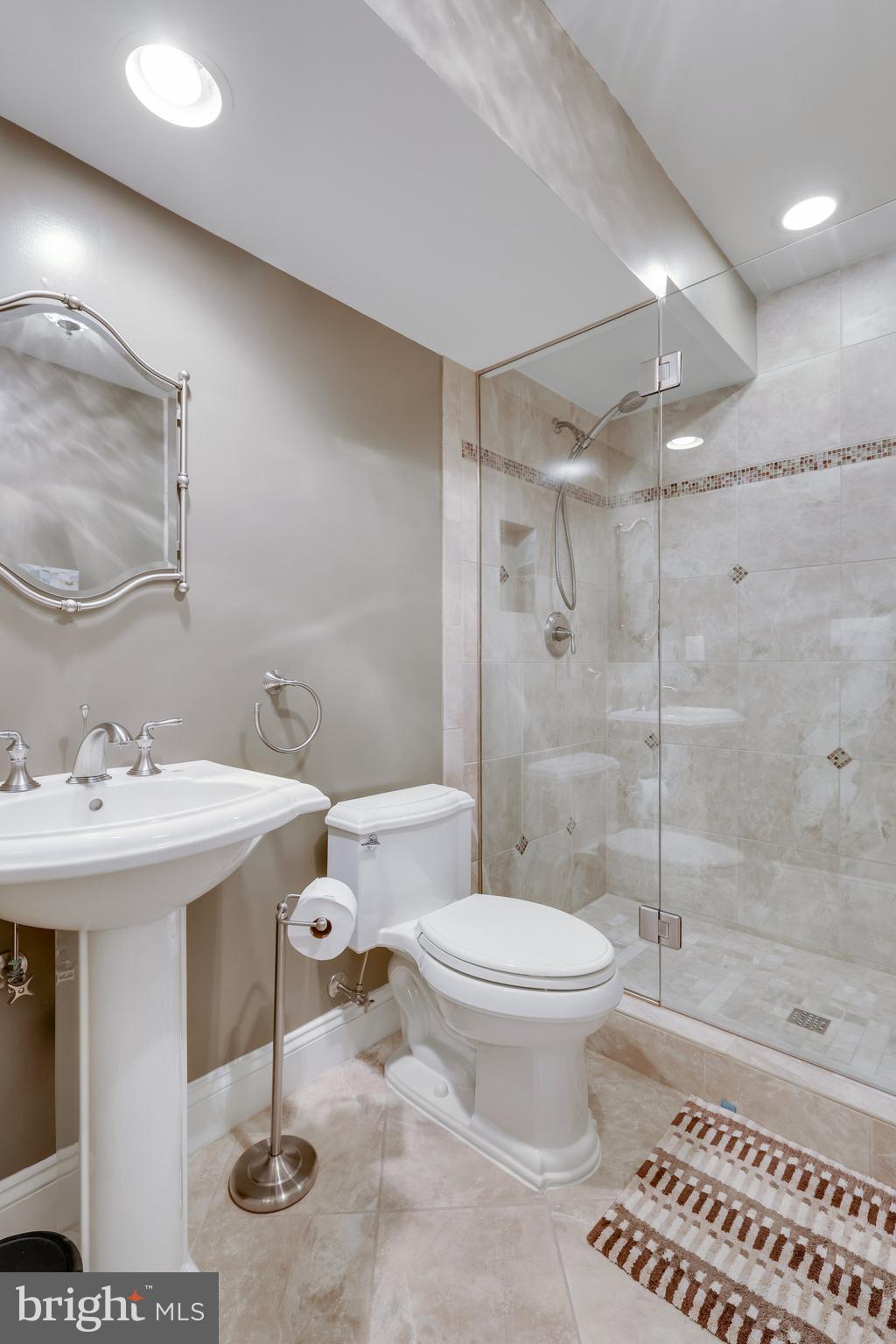43392 Covent Garden Dr
