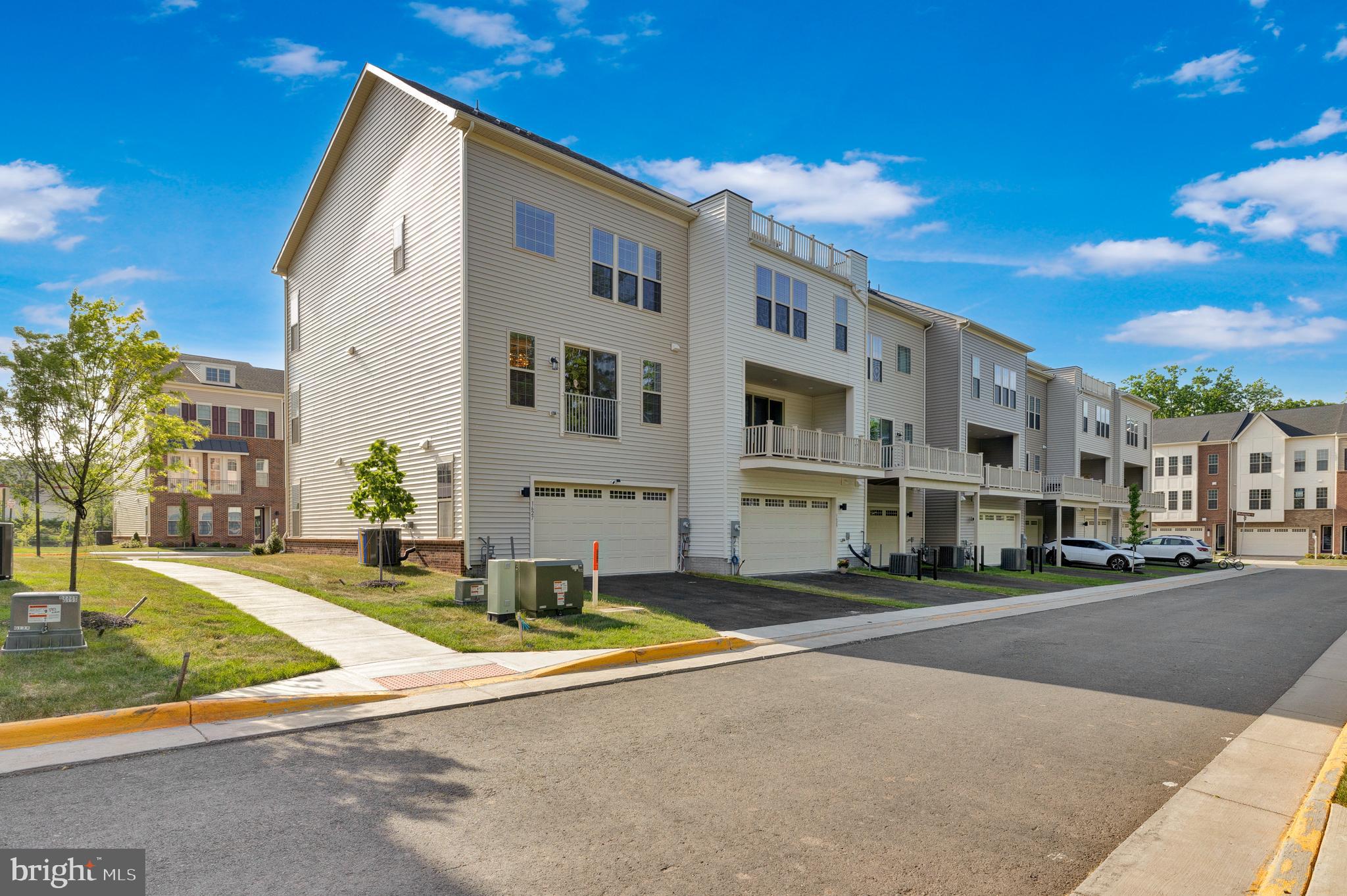 1627 Field Sparrow Terrace