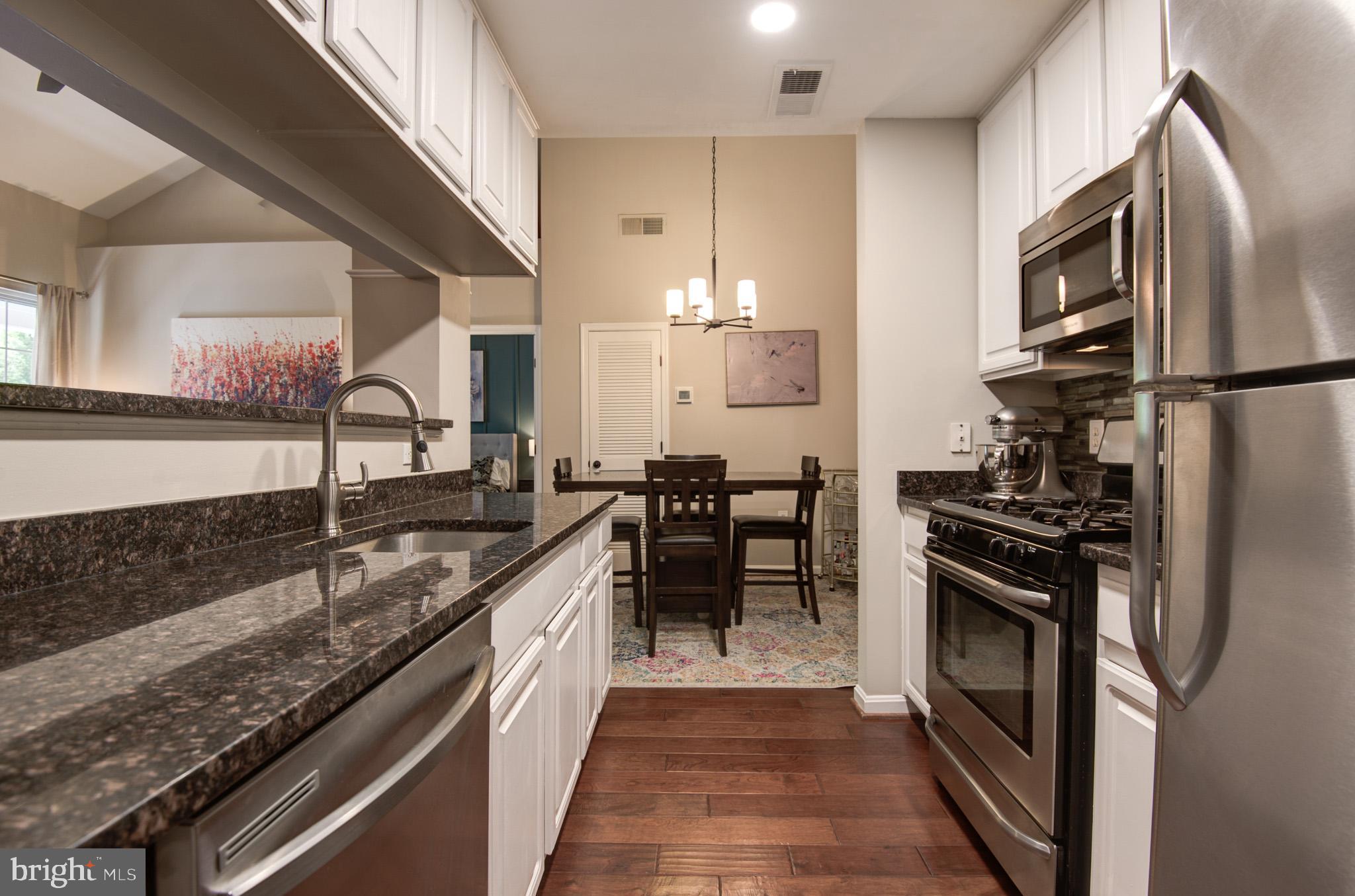 20453 Chesapeake Sq #303