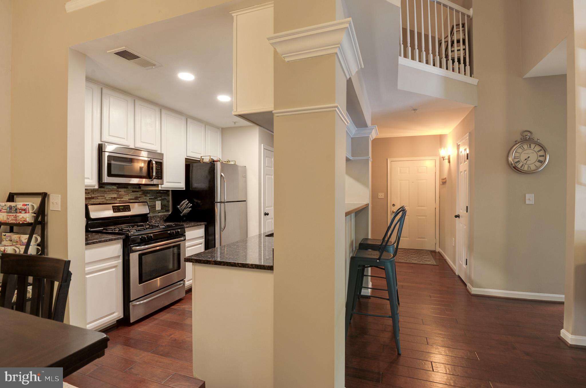 20453 Chesapeake Sq #303