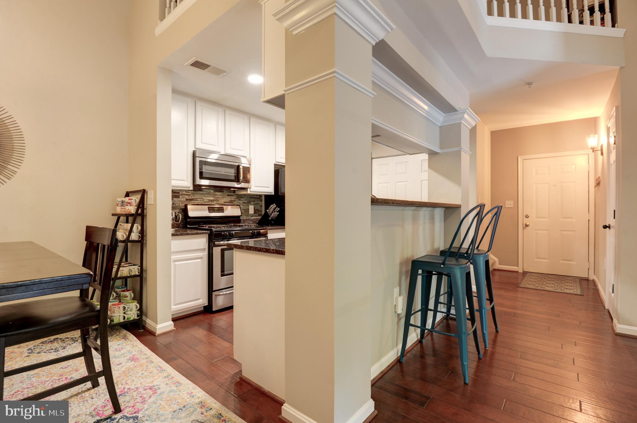 20453 Chesapeake Sq #303