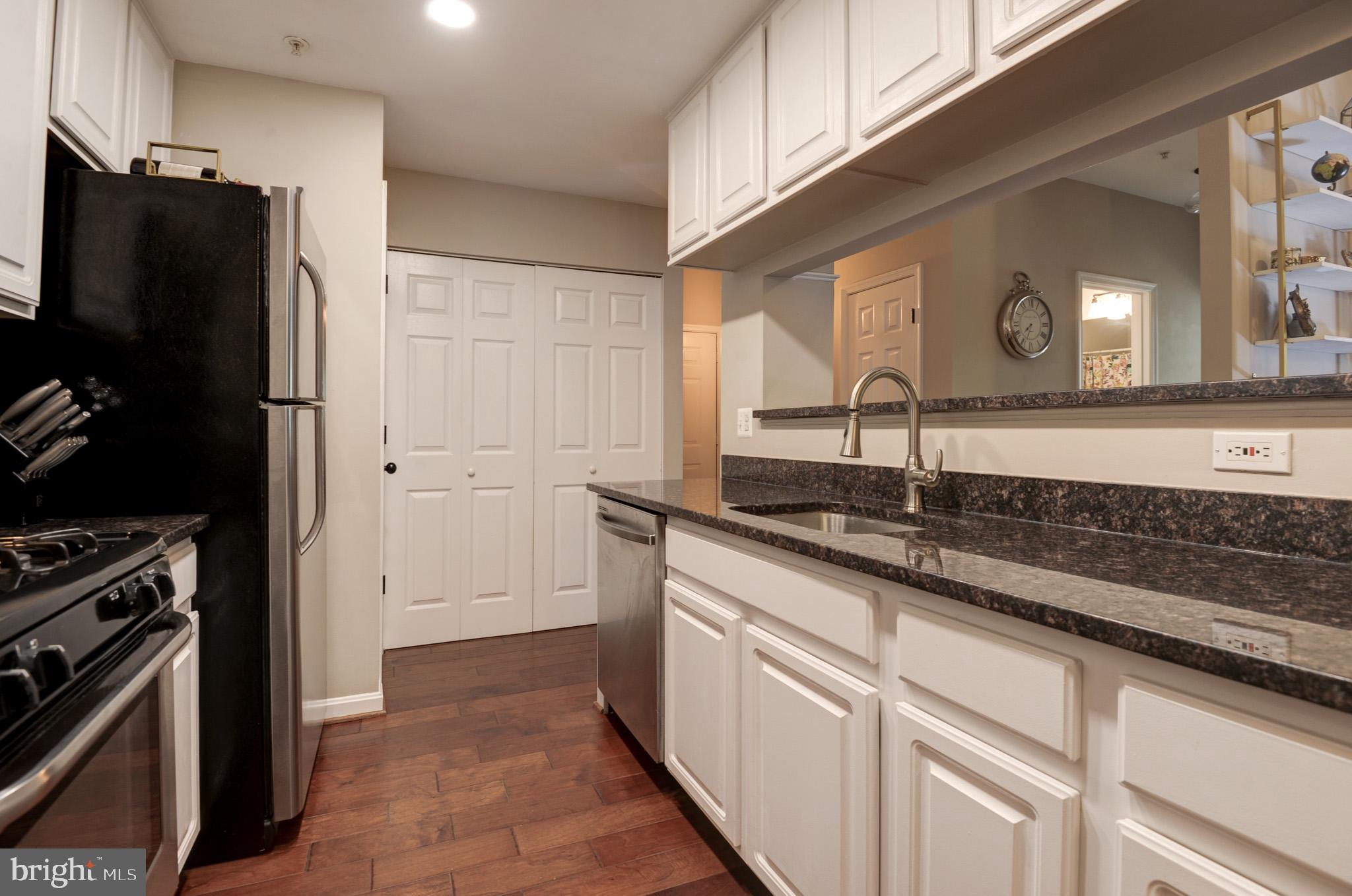 20453 Chesapeake Sq #303