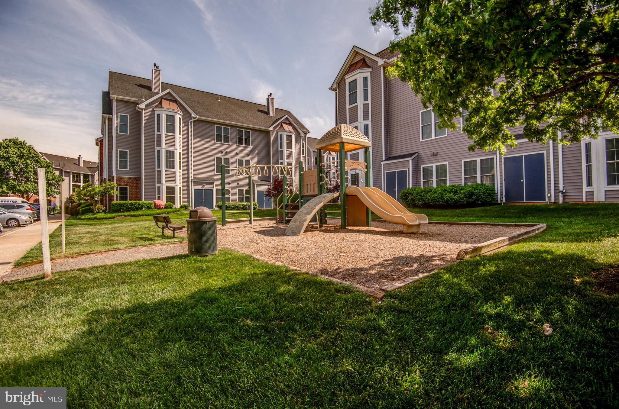 20453 Chesapeake Sq #303
