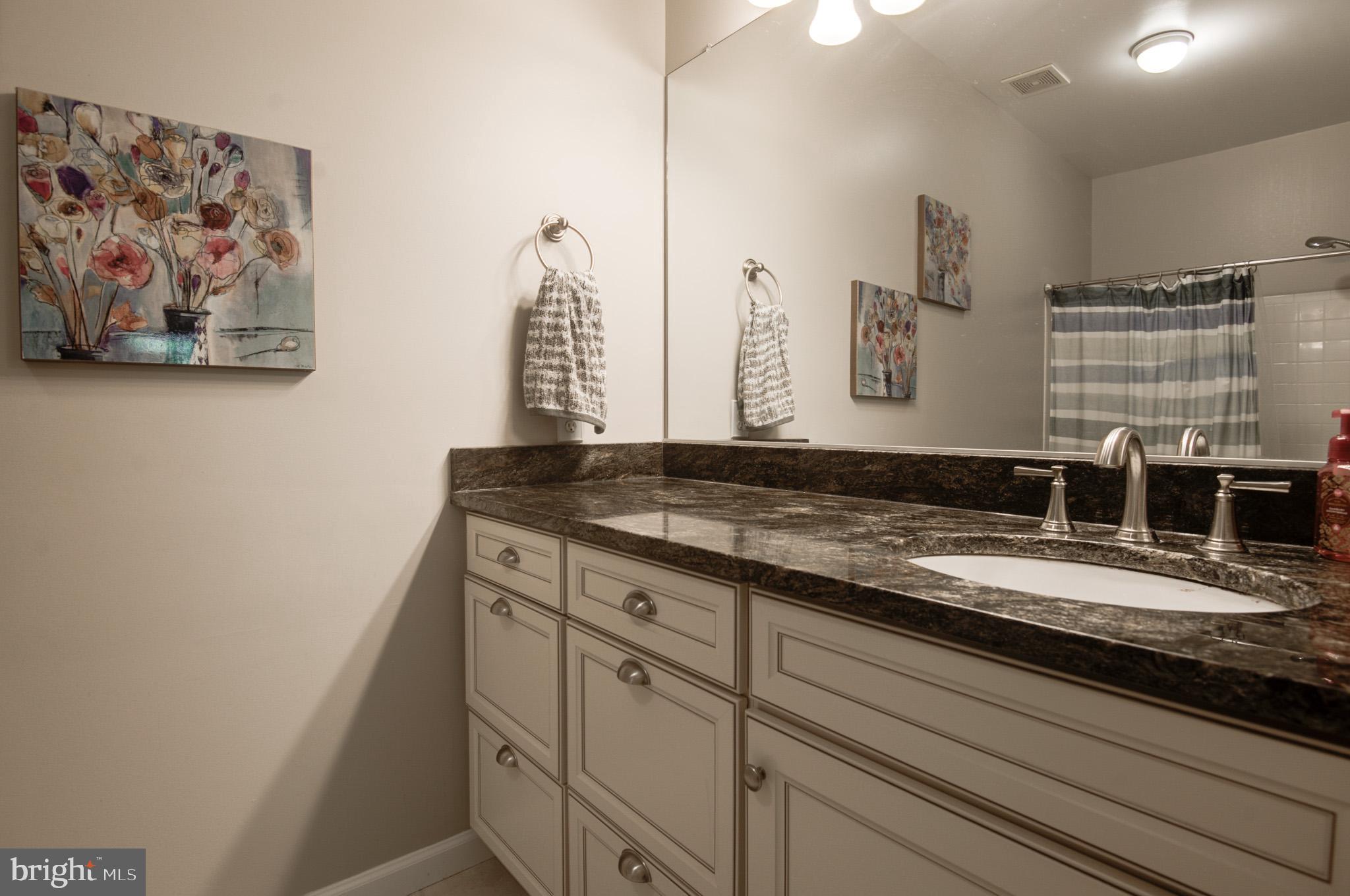 20453 Chesapeake Sq #303