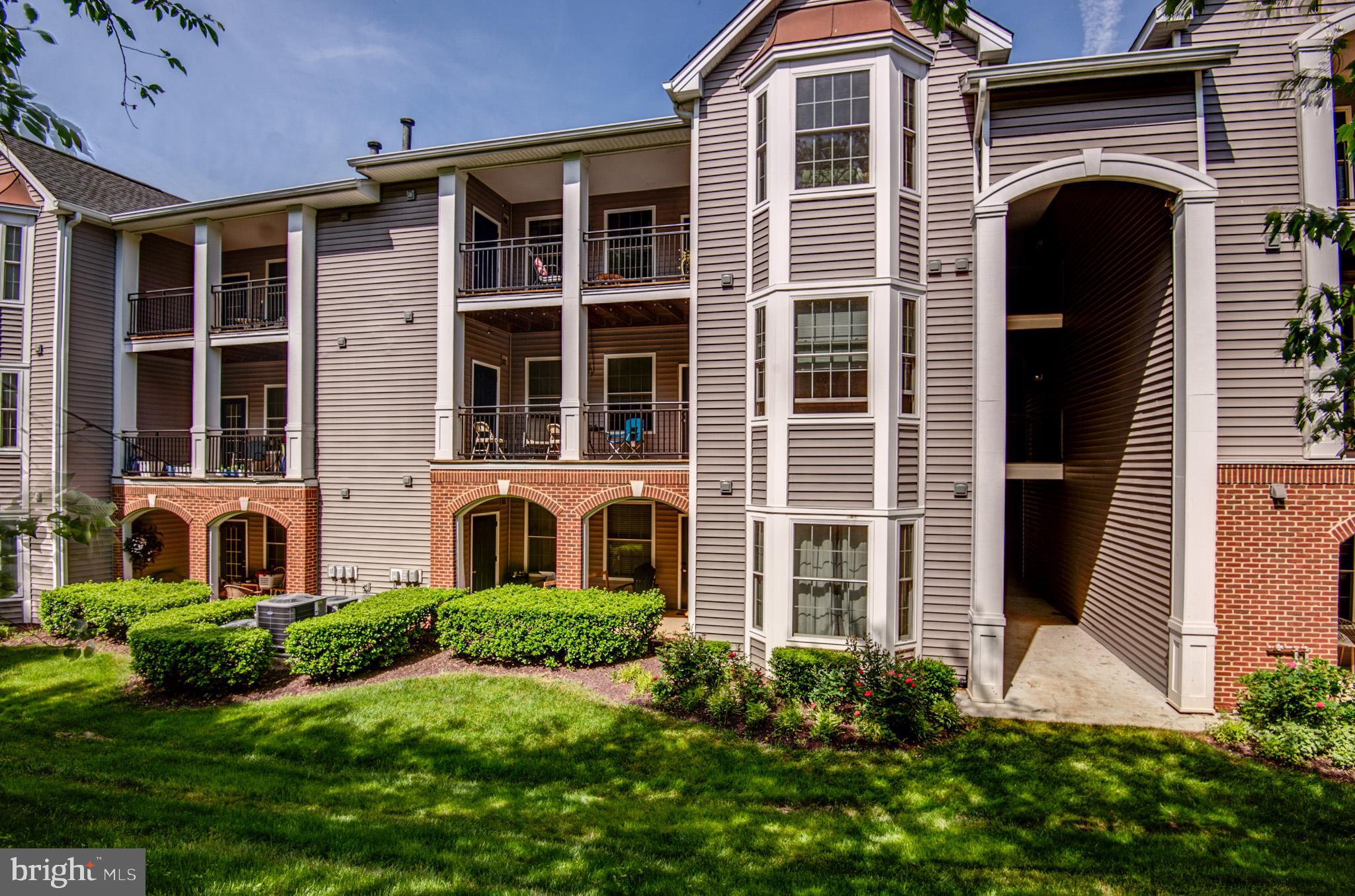 20453 Chesapeake Sq #303