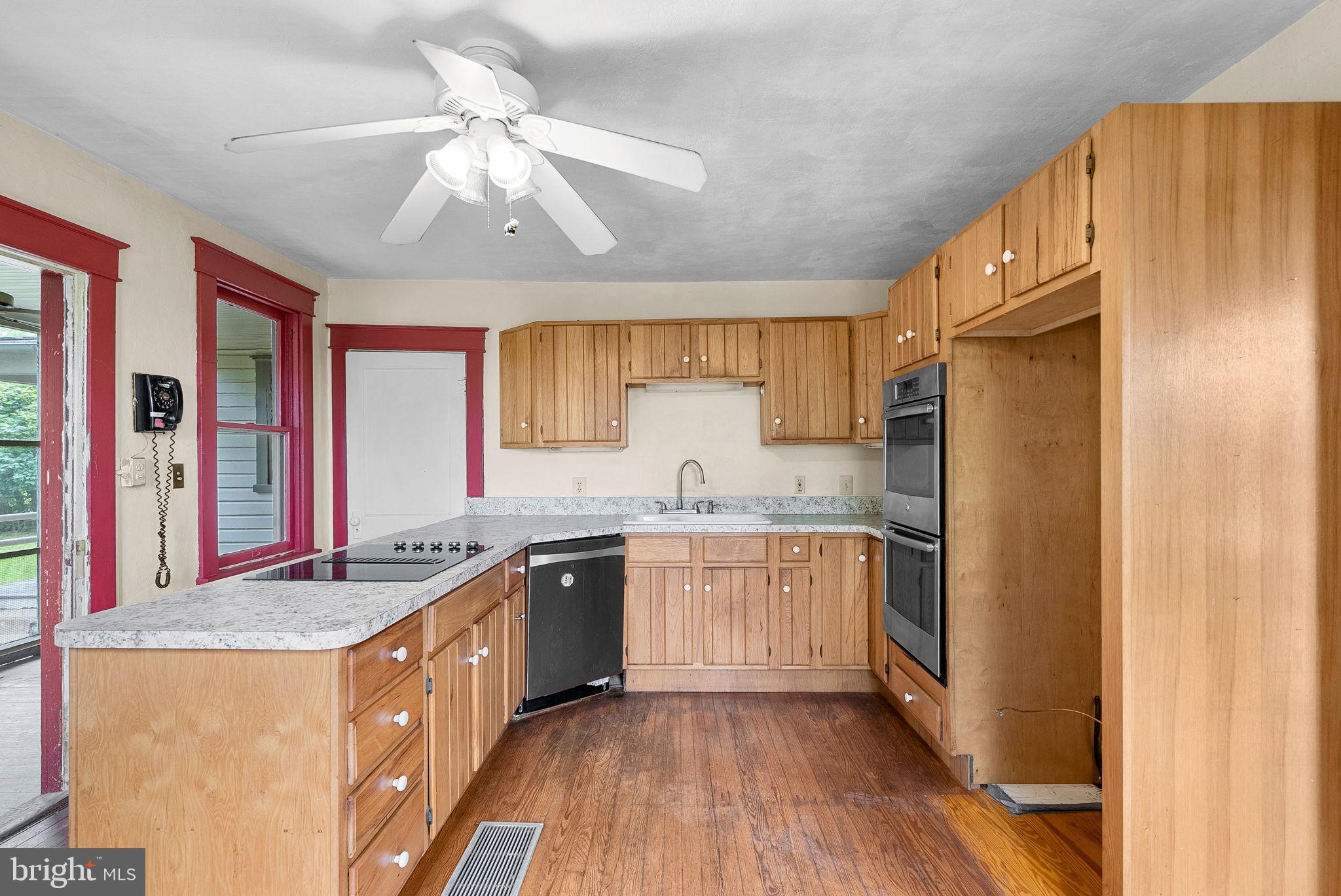 14749 Huber Pl