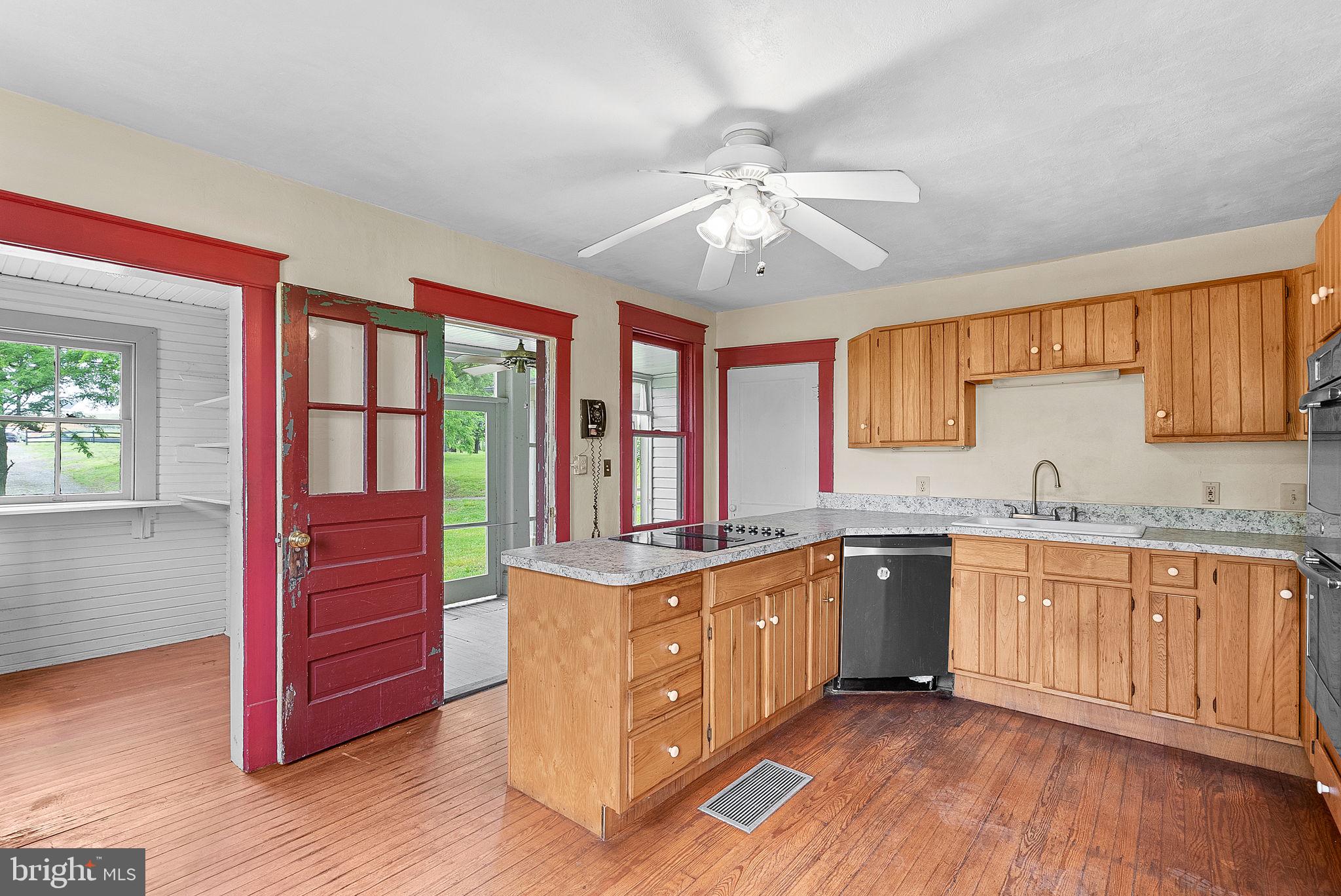 14749 Huber Pl