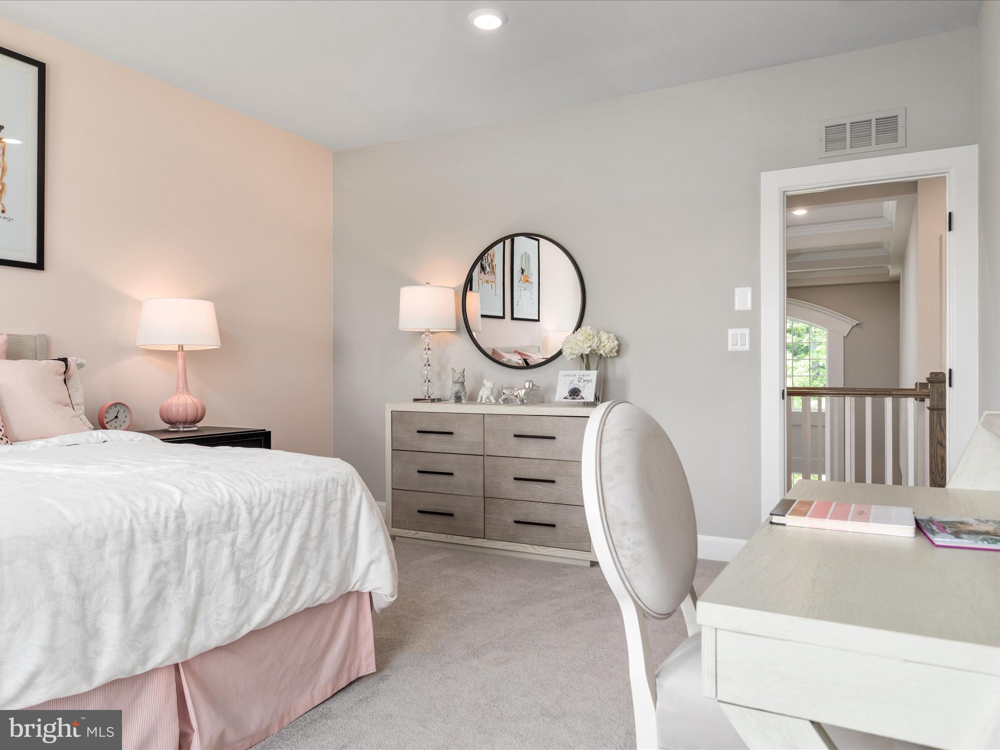 23299 Lansing Woods Ln