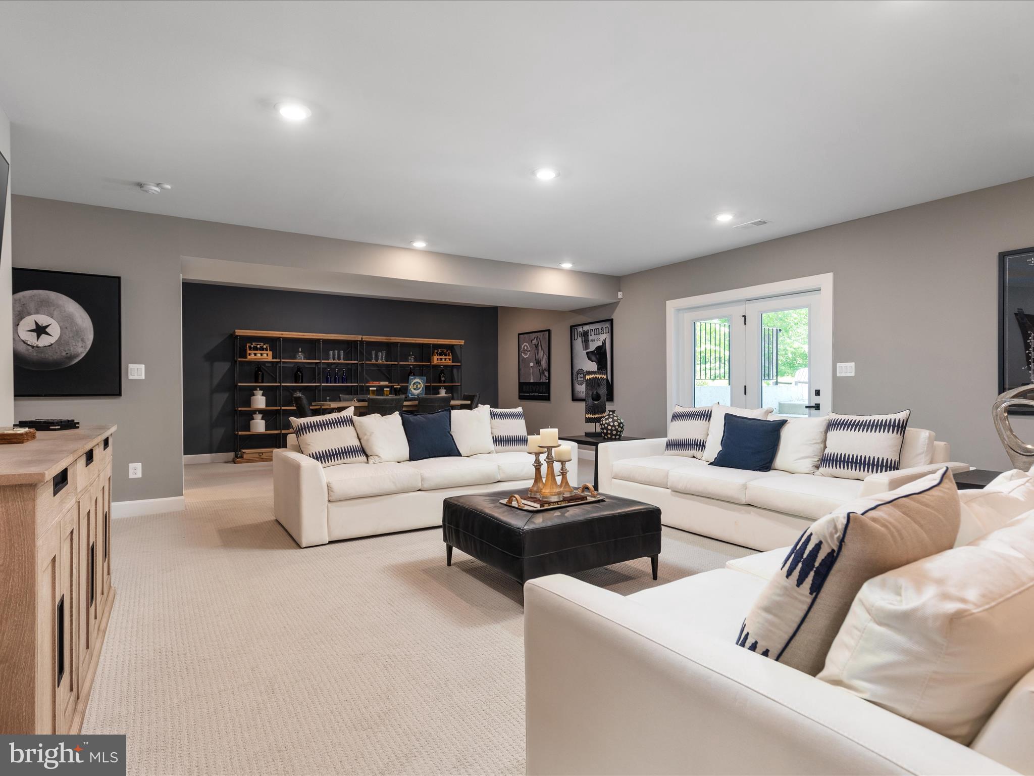 23299 Lansing Woods Ln