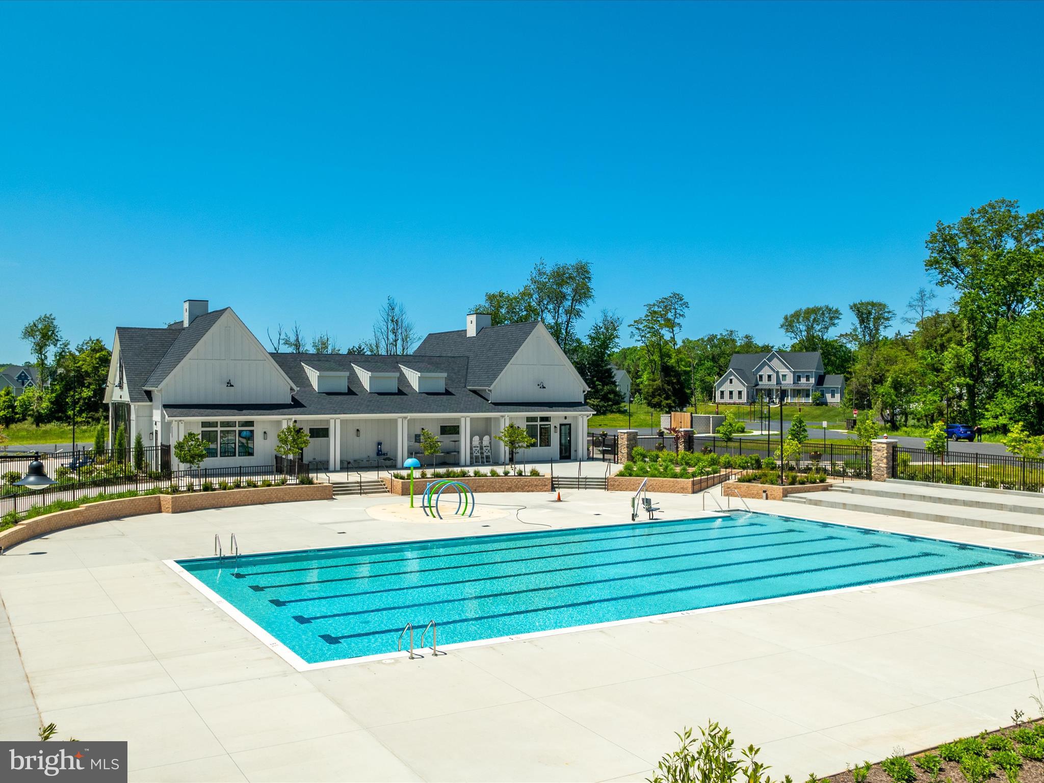 23299 Lansing Woods Ln