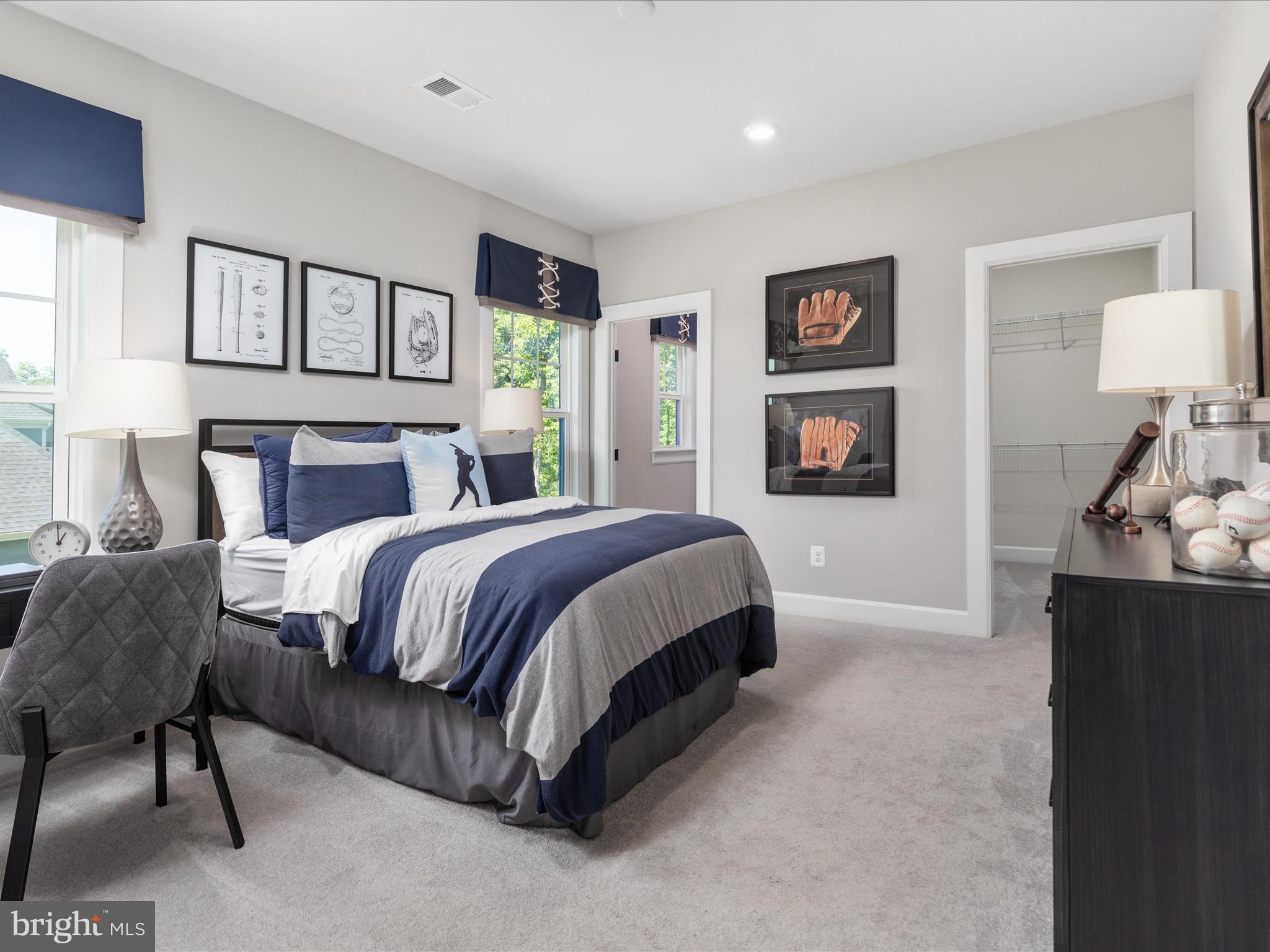 23299 Lansing Woods Ln