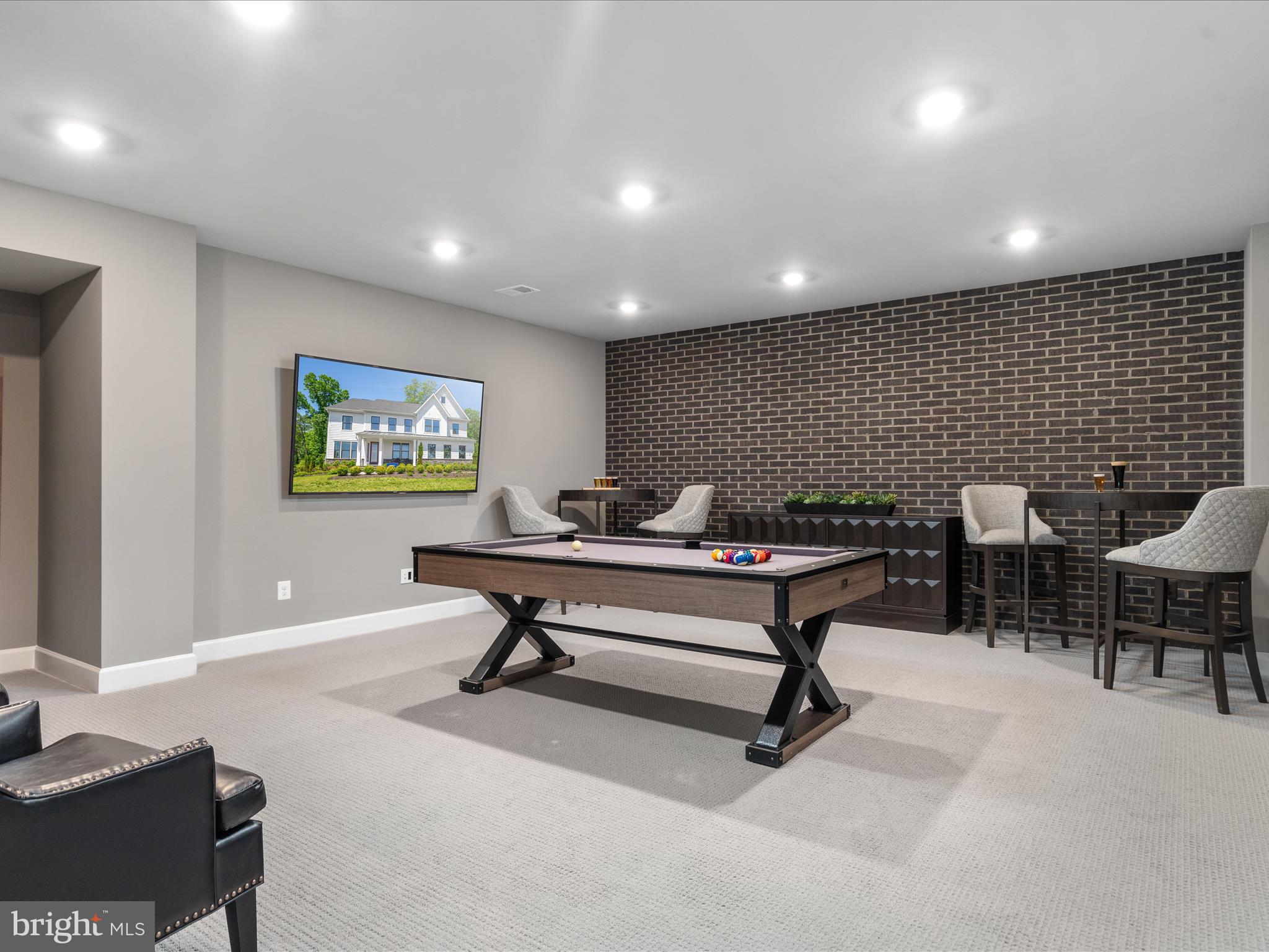 23299 Lansing Woods Ln
